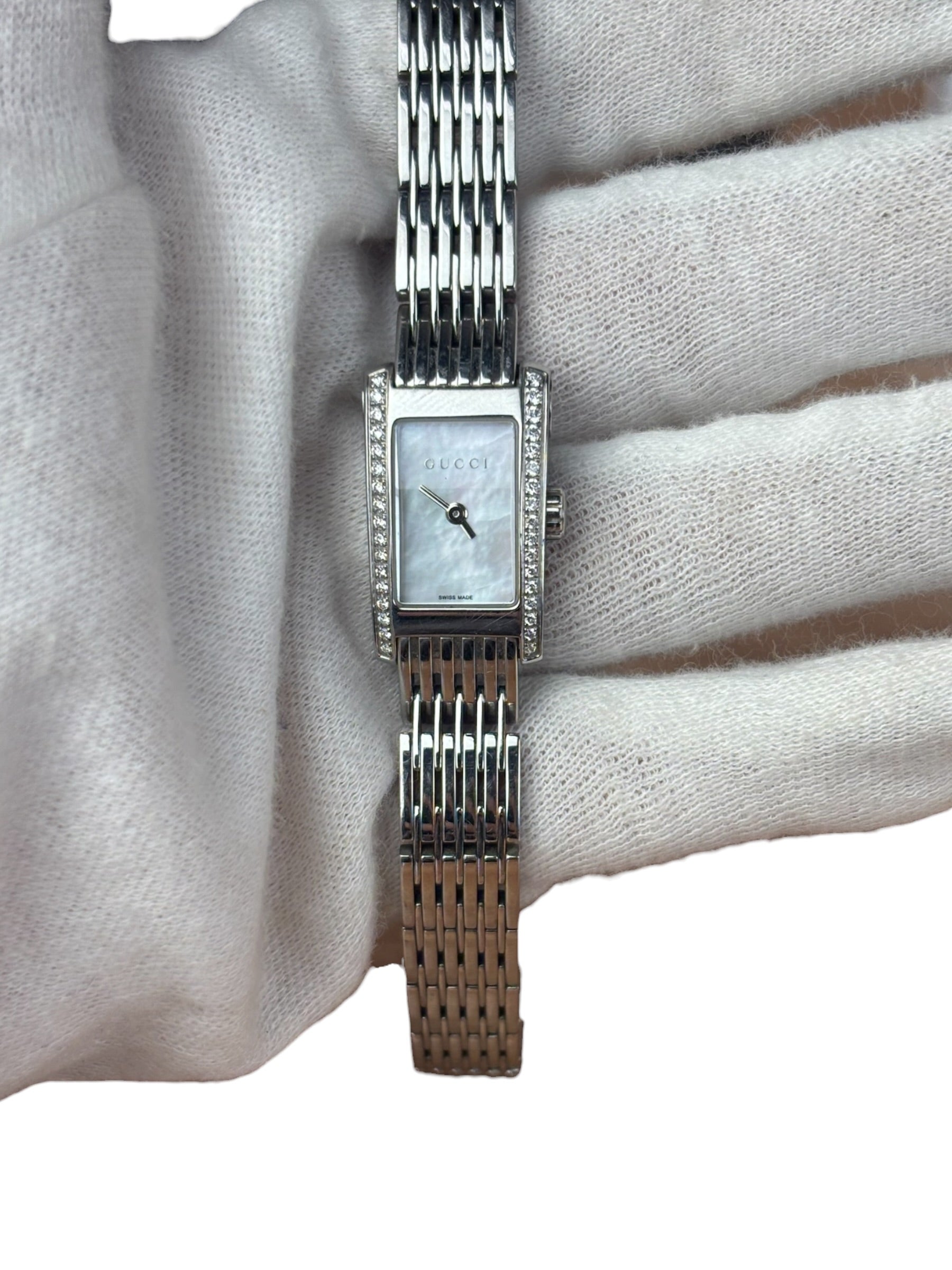 Gucci 8600L Mother Of Pearl Dial