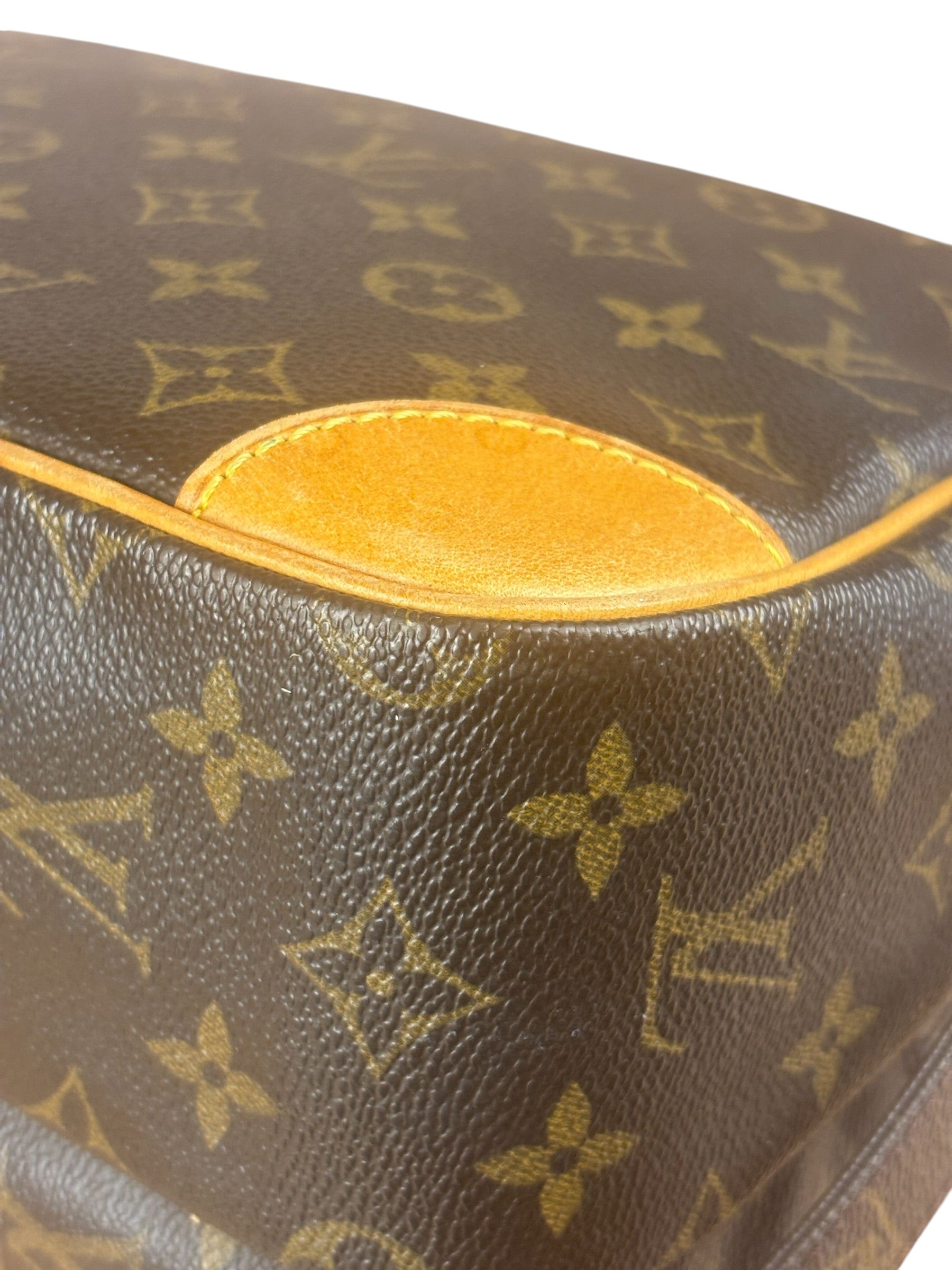 Louis Vuitton Vintage Monogram Nile Messenger Bag