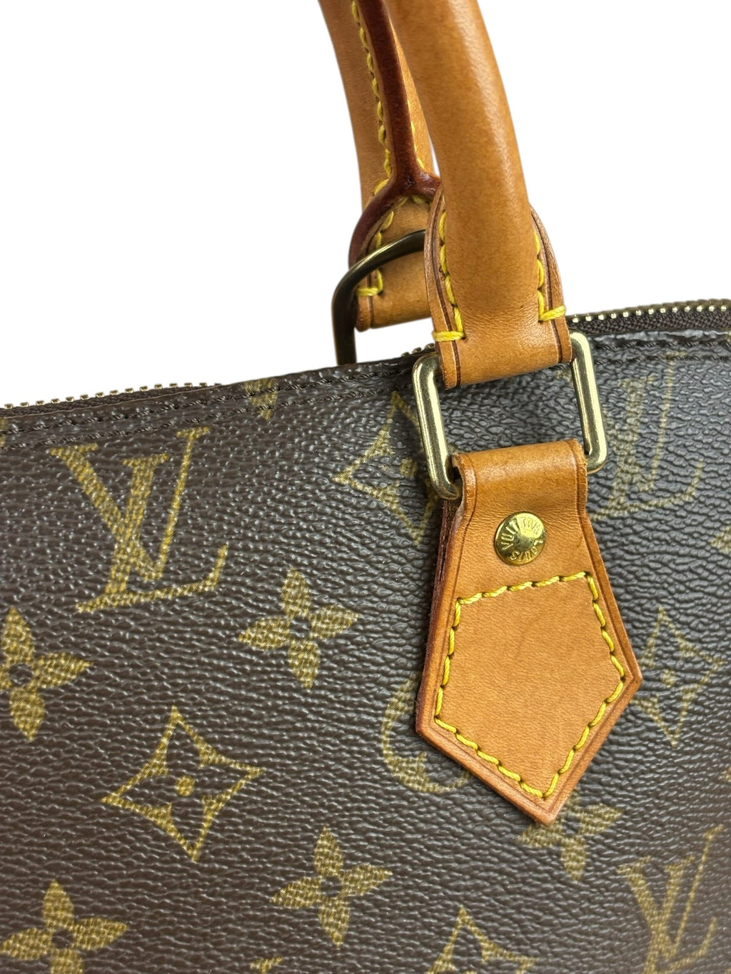 Louis Vuitton Monogram Alma Handbag MM