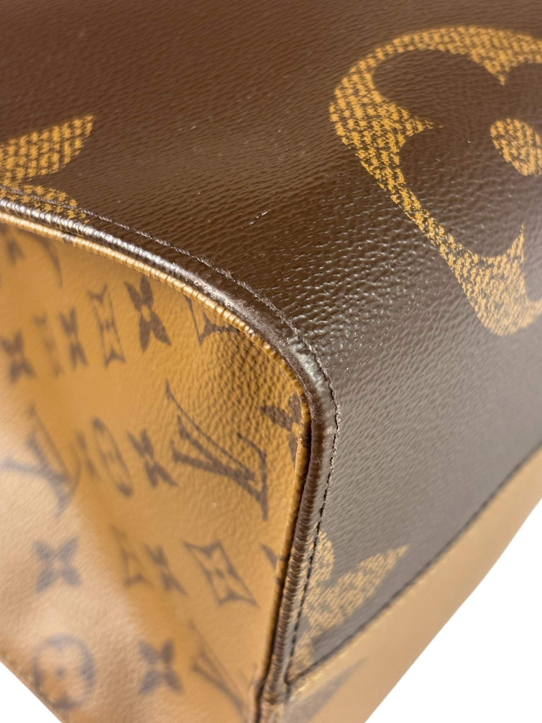 Louis Vuitton Monogram OnTheGo MM