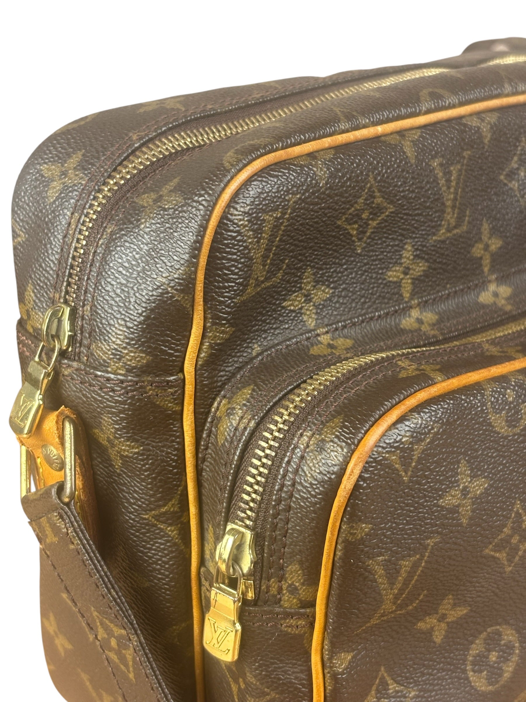 Louis Vuitton Vintage Monogram Nile Messenger Bag