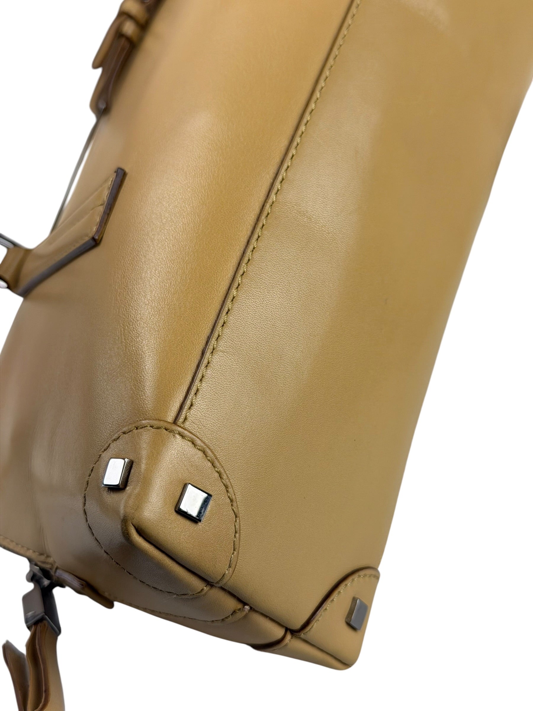 Gucci Vintage Leather Shoulder Bag
