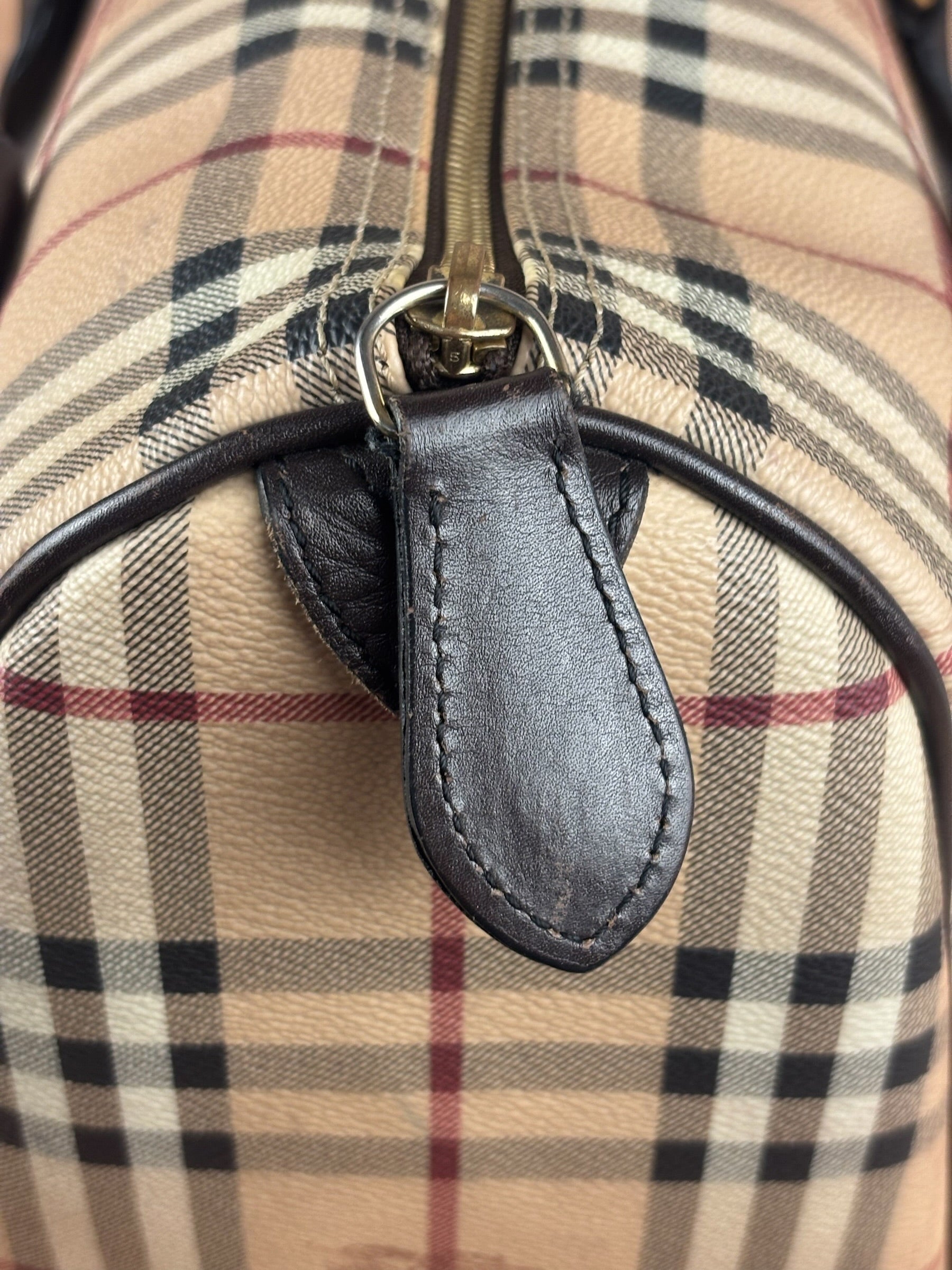 Burberry Vintage House Check Haymarkett Chester Bowling Handbag