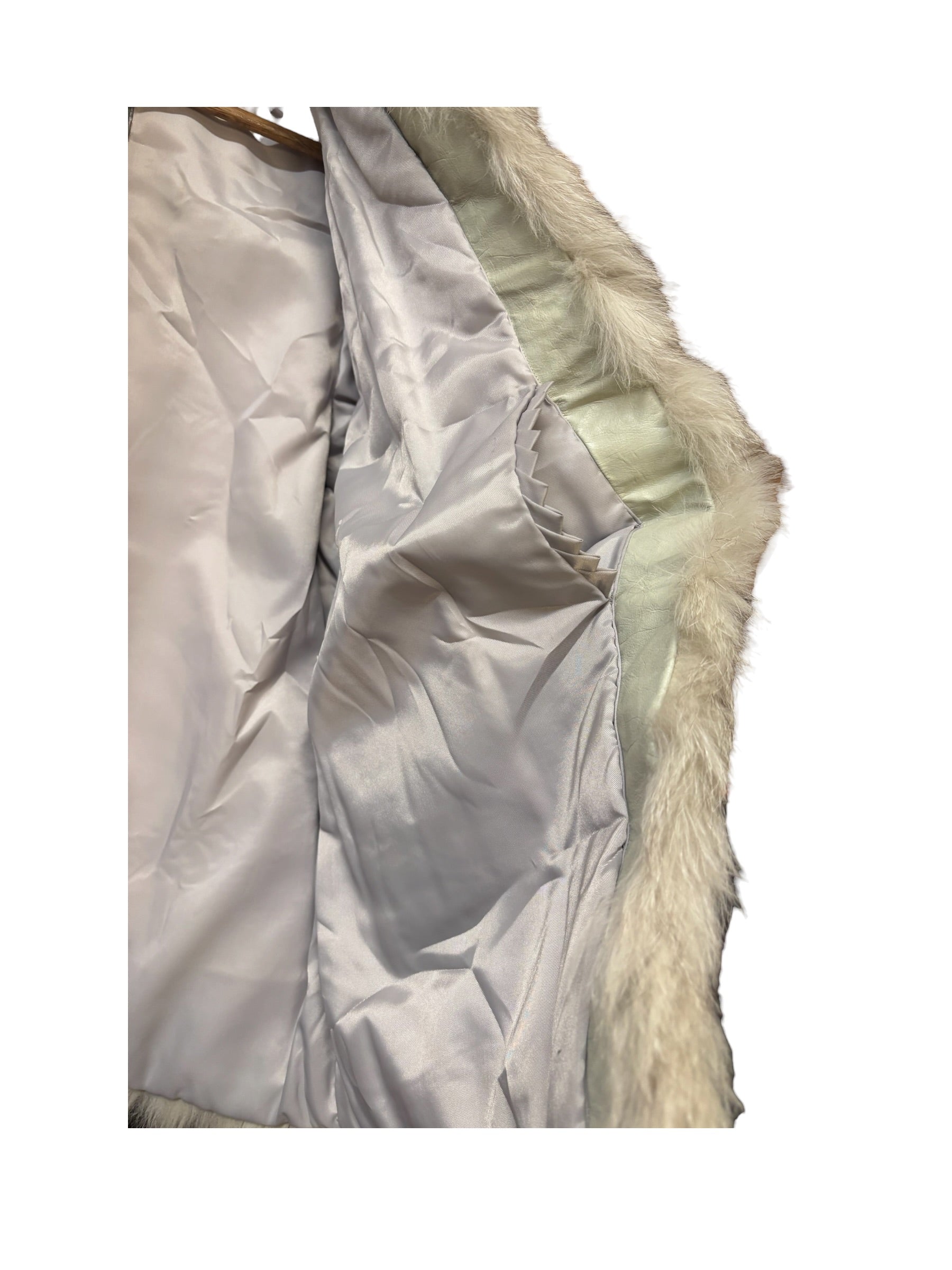 Vintage Off-White Saga Fox Fur Coat