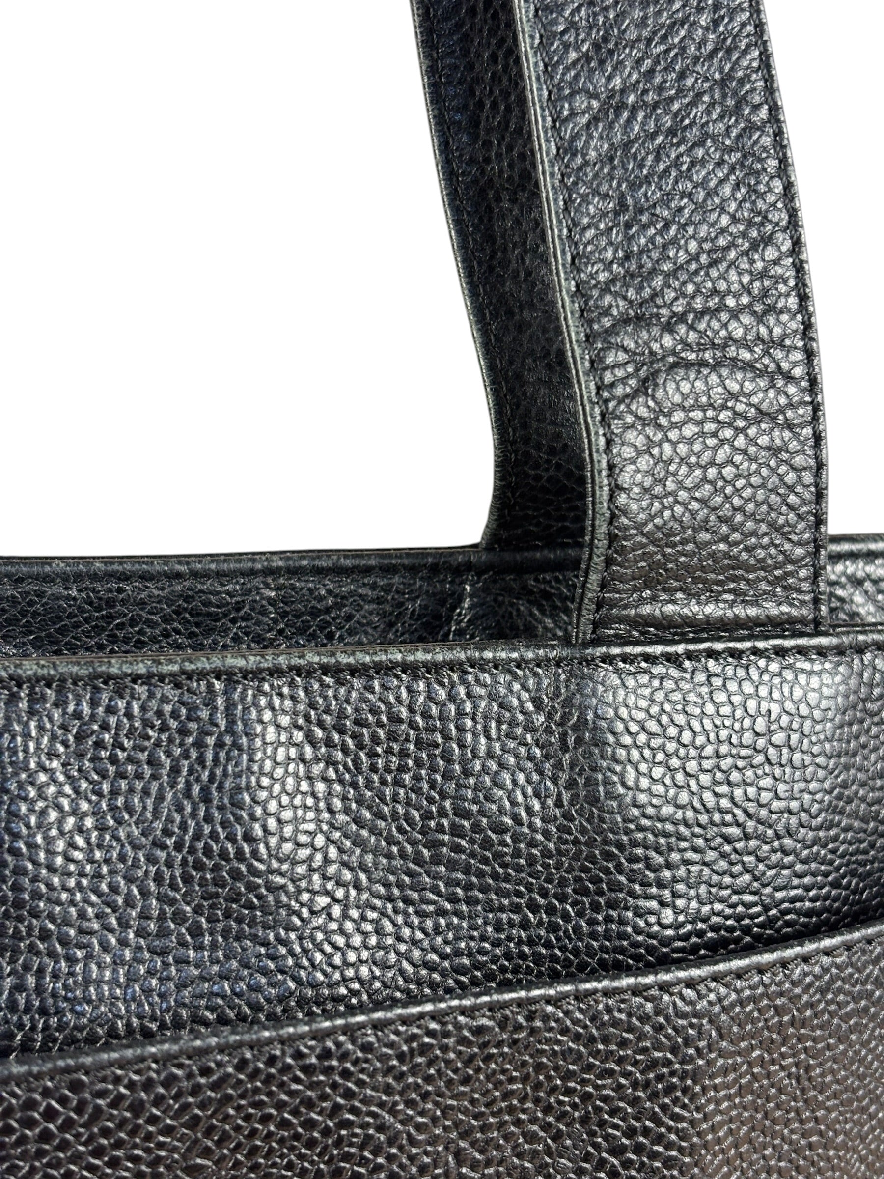 Chanel Vintage Black Leather Zip Shoulder Bag - 1998