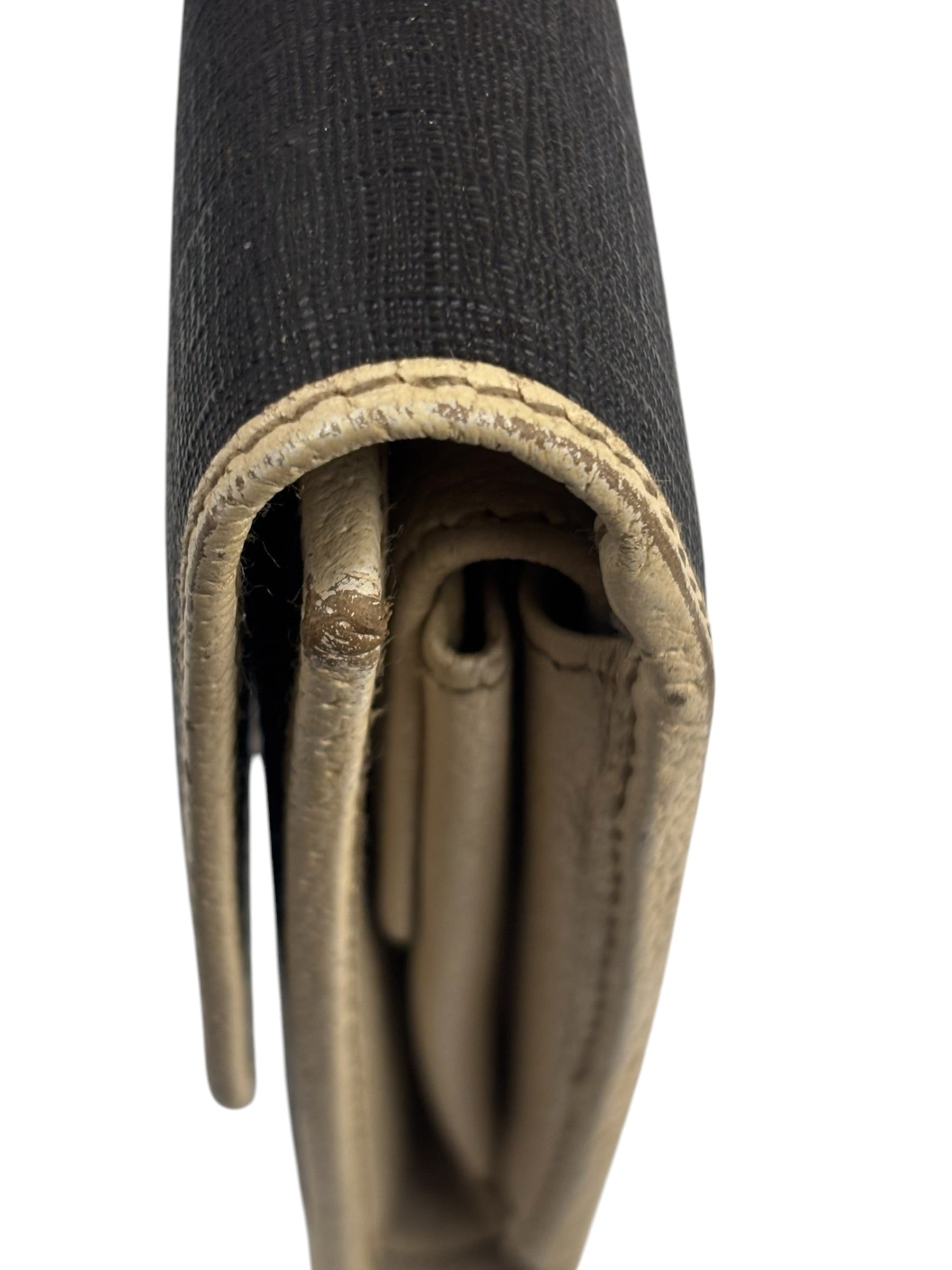 Gucci Vintage Leather Unisex Trifold Wallet
