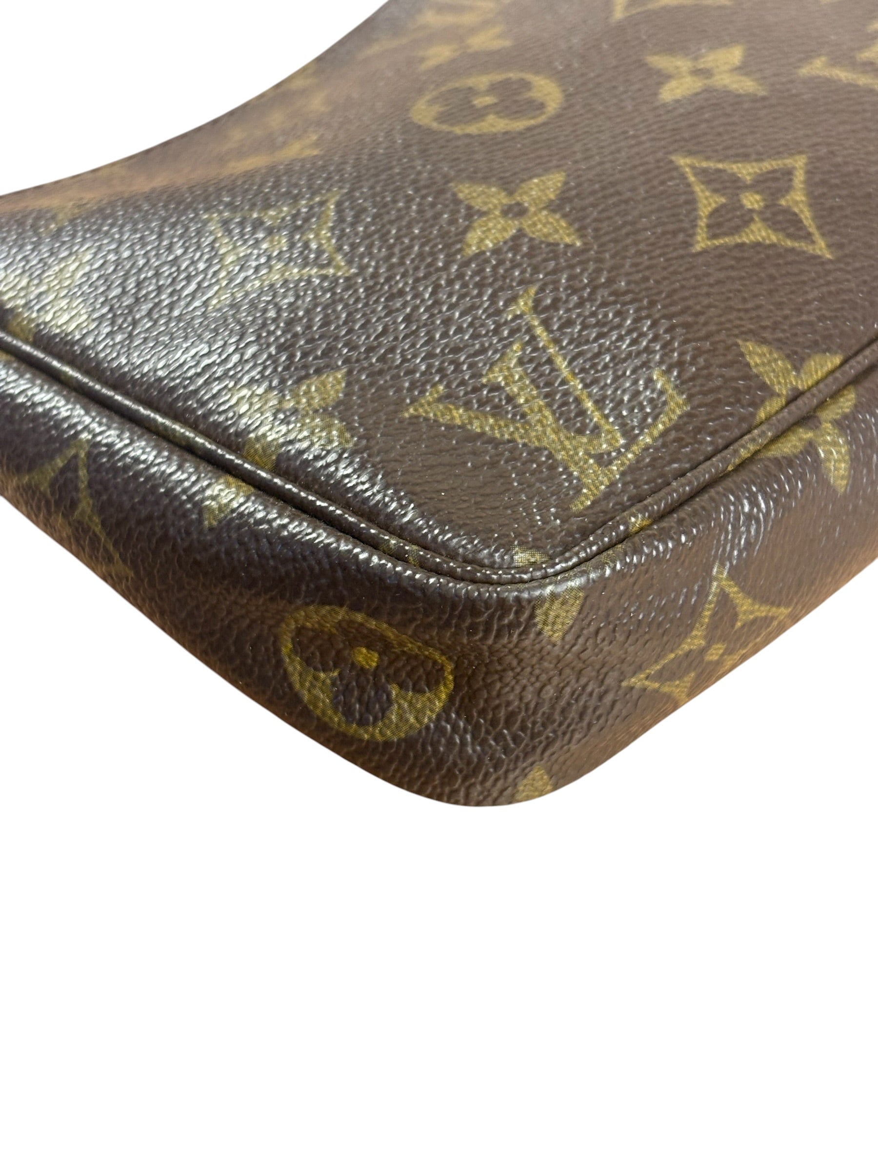 Louis Vuitton Vintage Monogram Pochette