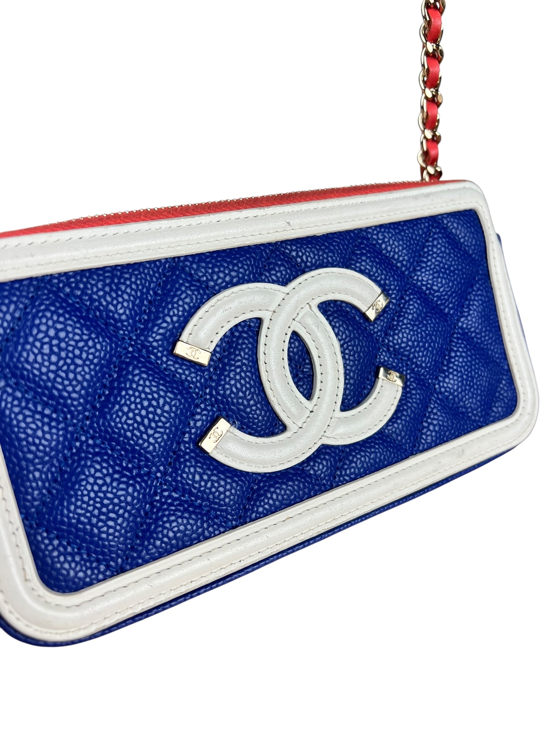 Chanel 2019 Caviar Quilted CC Filigree Clutch on Chain