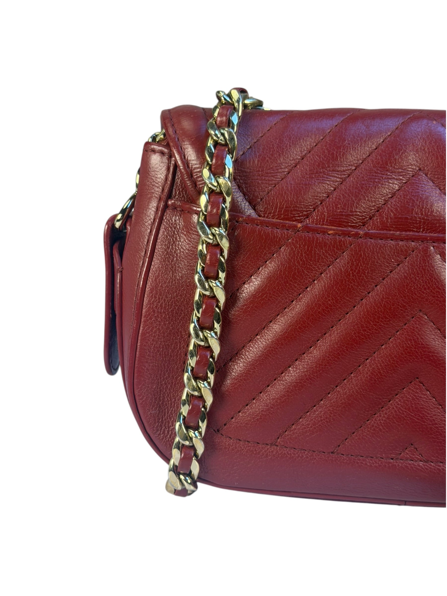 Chanel Burgundy Chevron-Quilted Leather Flap Crossbody 2018