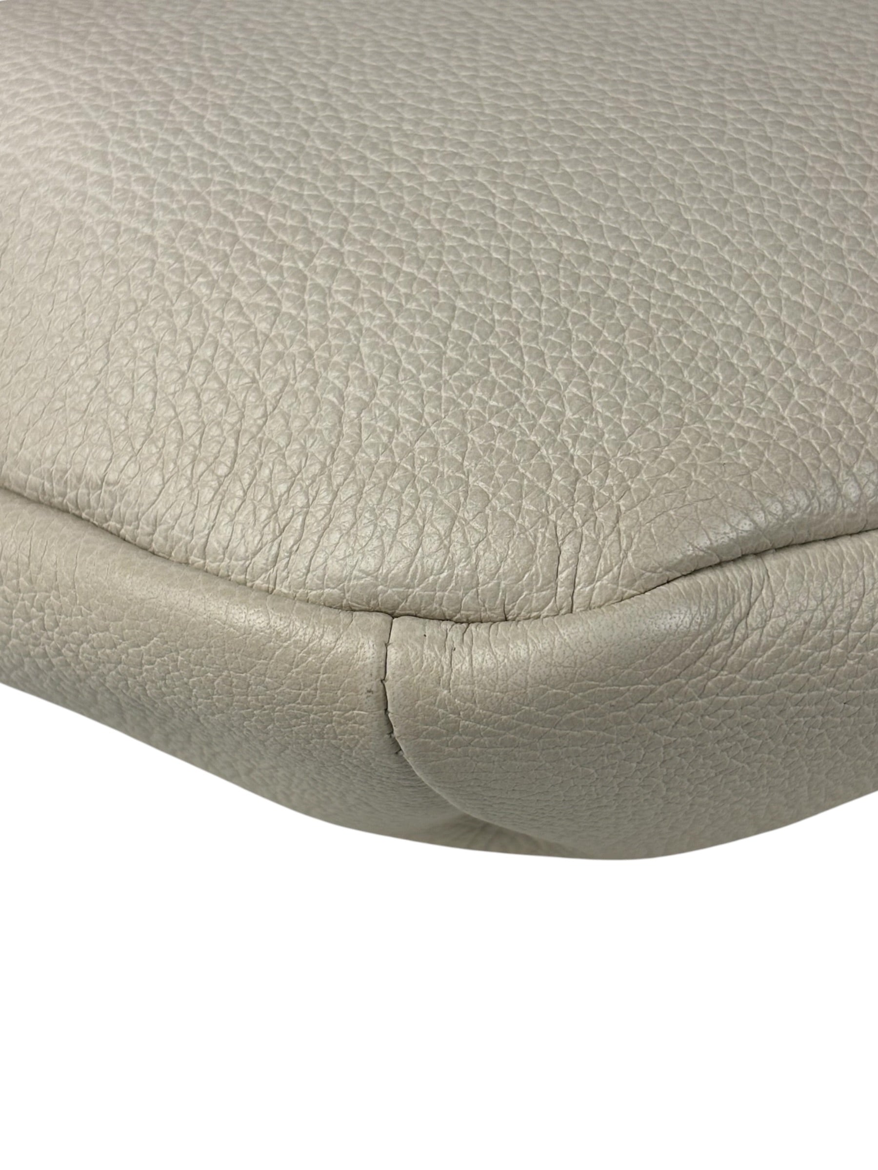 Gucci Ivory Leather Logo Print Belt Bumbag