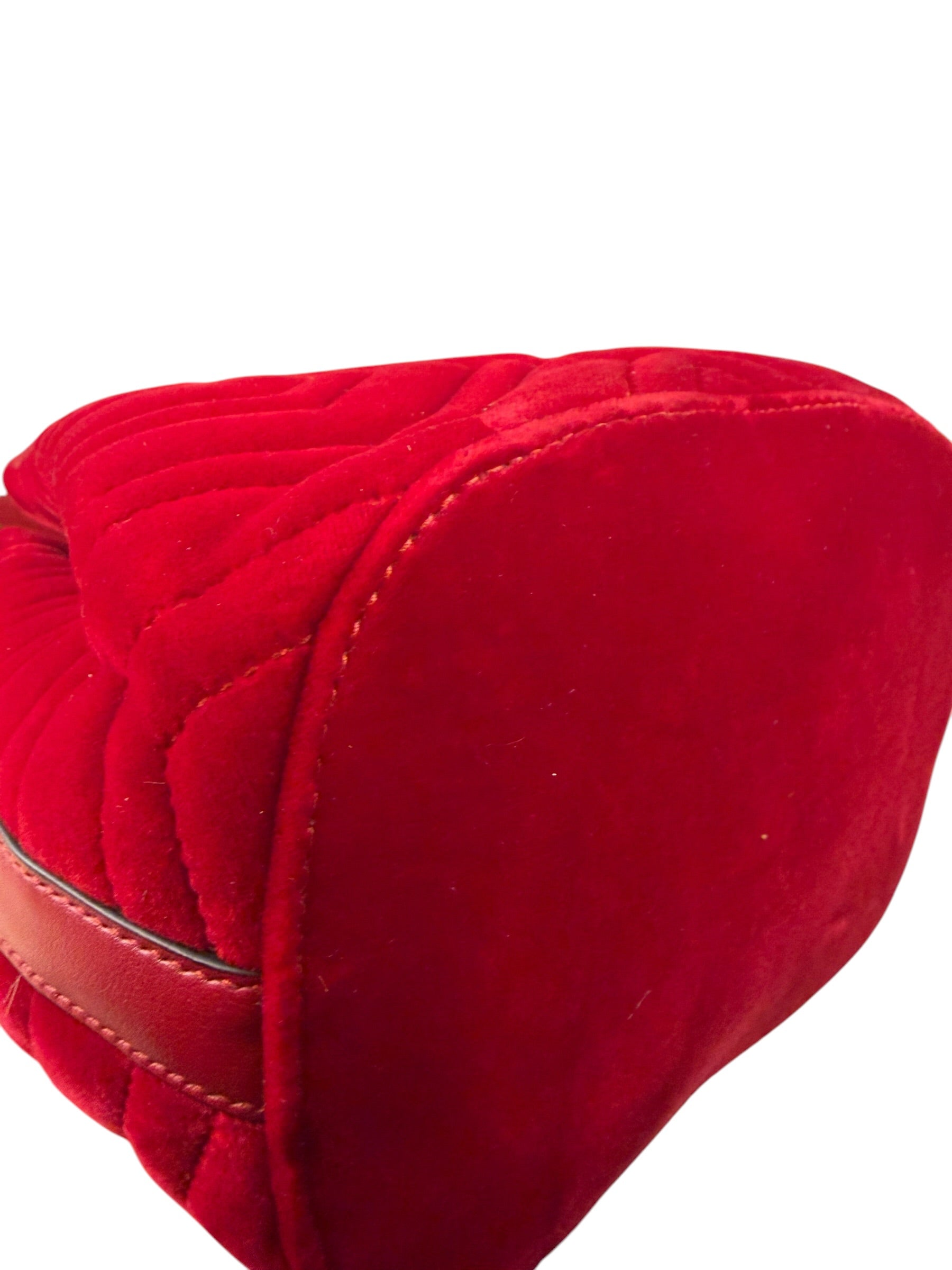Gucci Red Velvet Leather Trim Marmont Matelasse Bucket Bag
