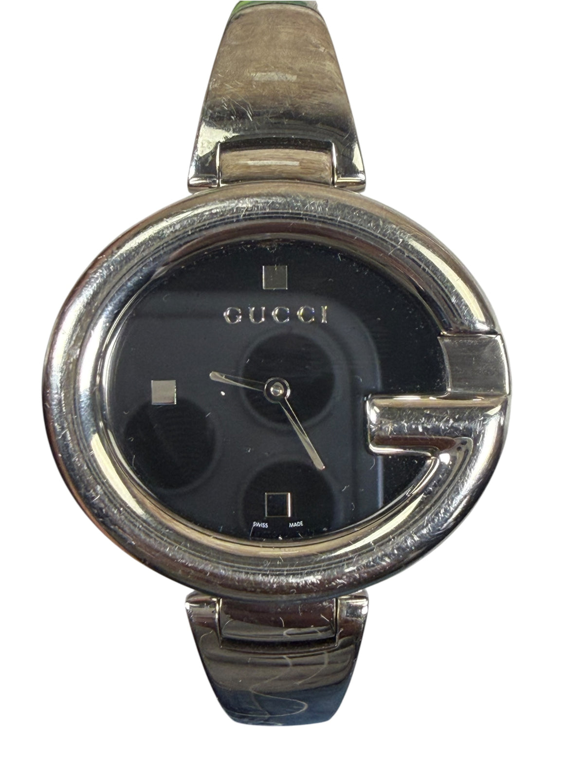 Gucci 134.3 Black G Dial Bangle Watch