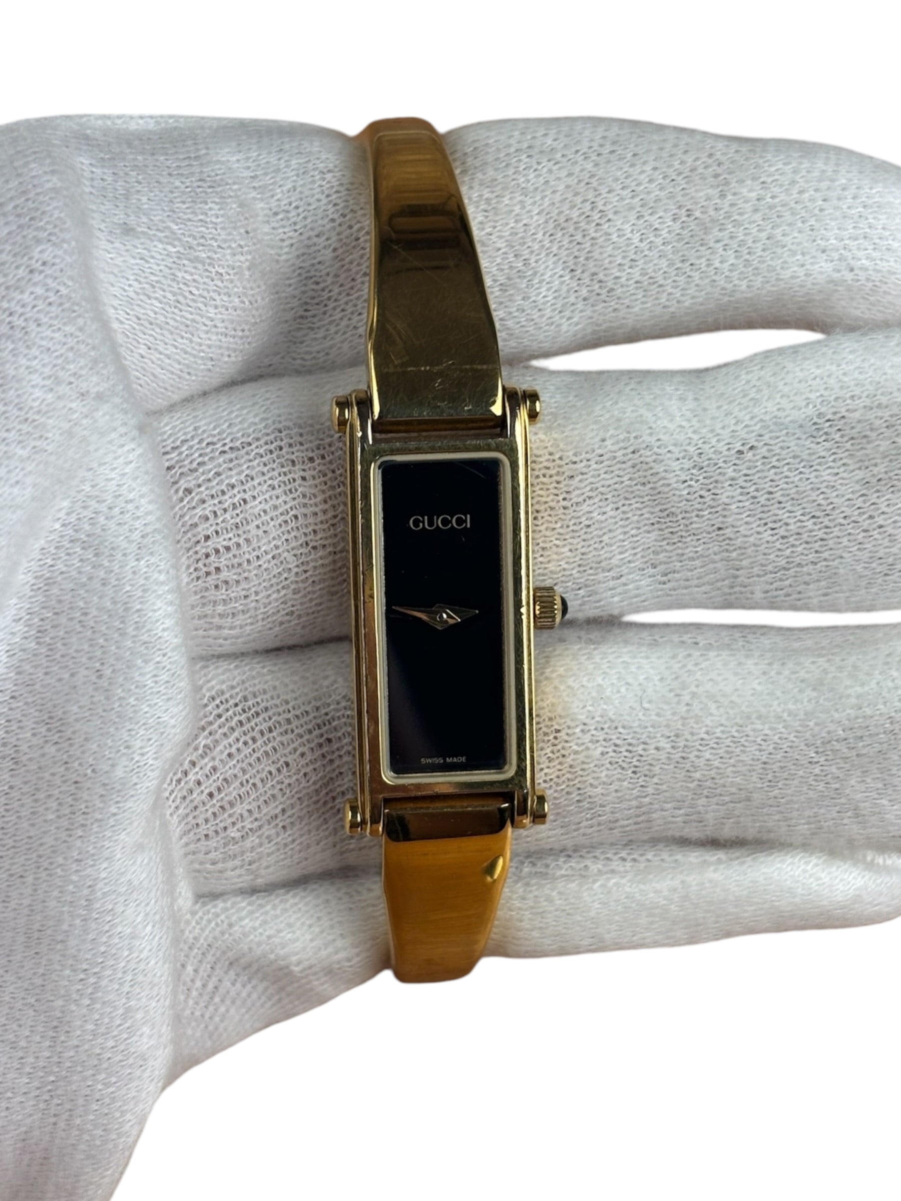 Gucci Vintage Gold 1500L Bangle Watch