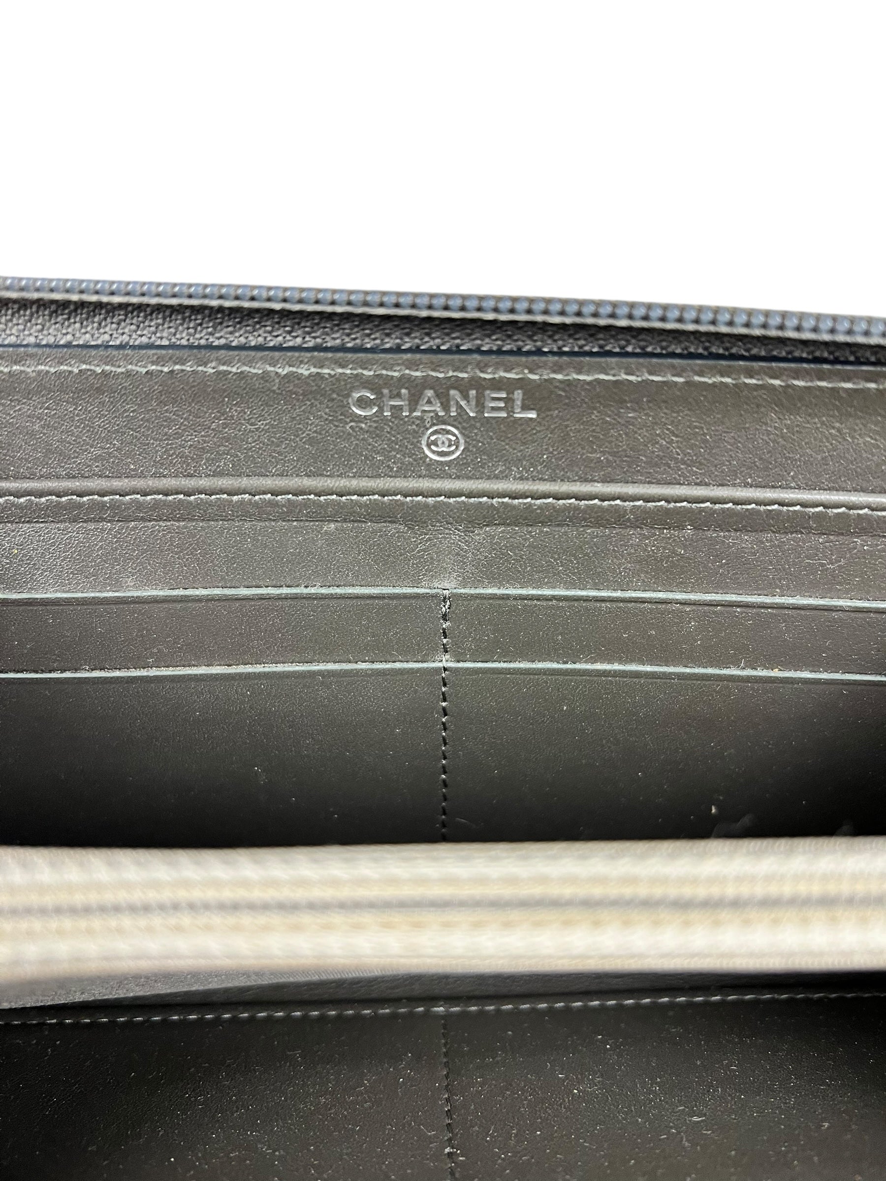 Chanel Caviar Leather Grey Zip Wallet
