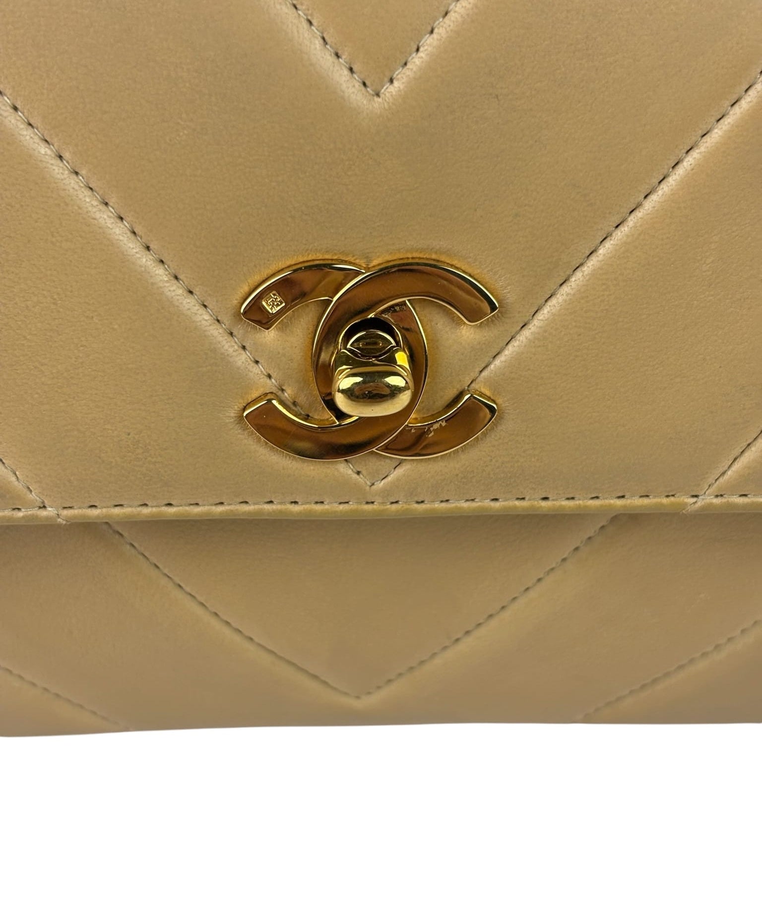 Chanel Vintage Beige Lambskin Chevron Coco Handle Flap Two-Way Bag 1991