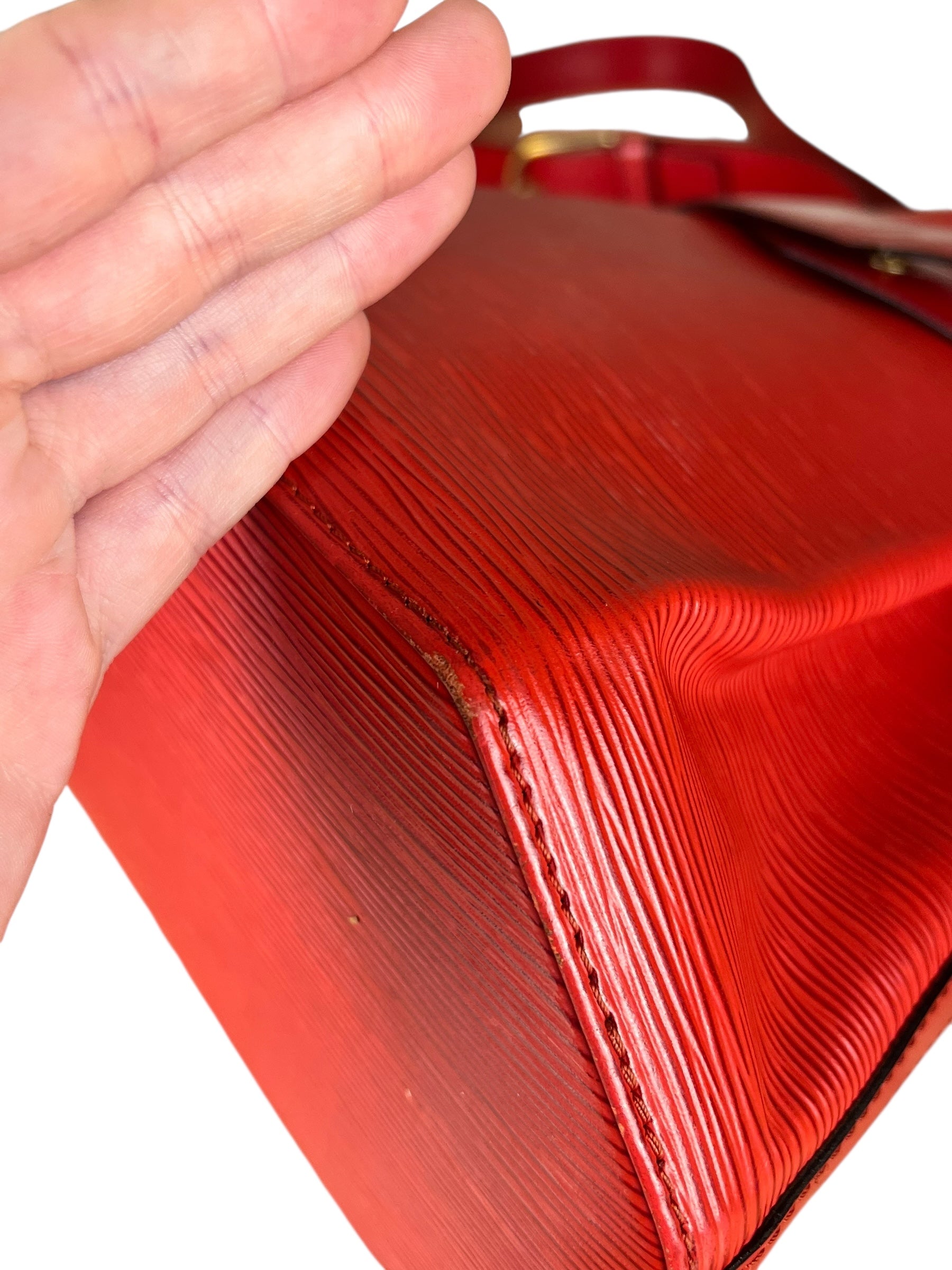 Louis Vuitton Epi Leather Sac de Paul PM Bag
