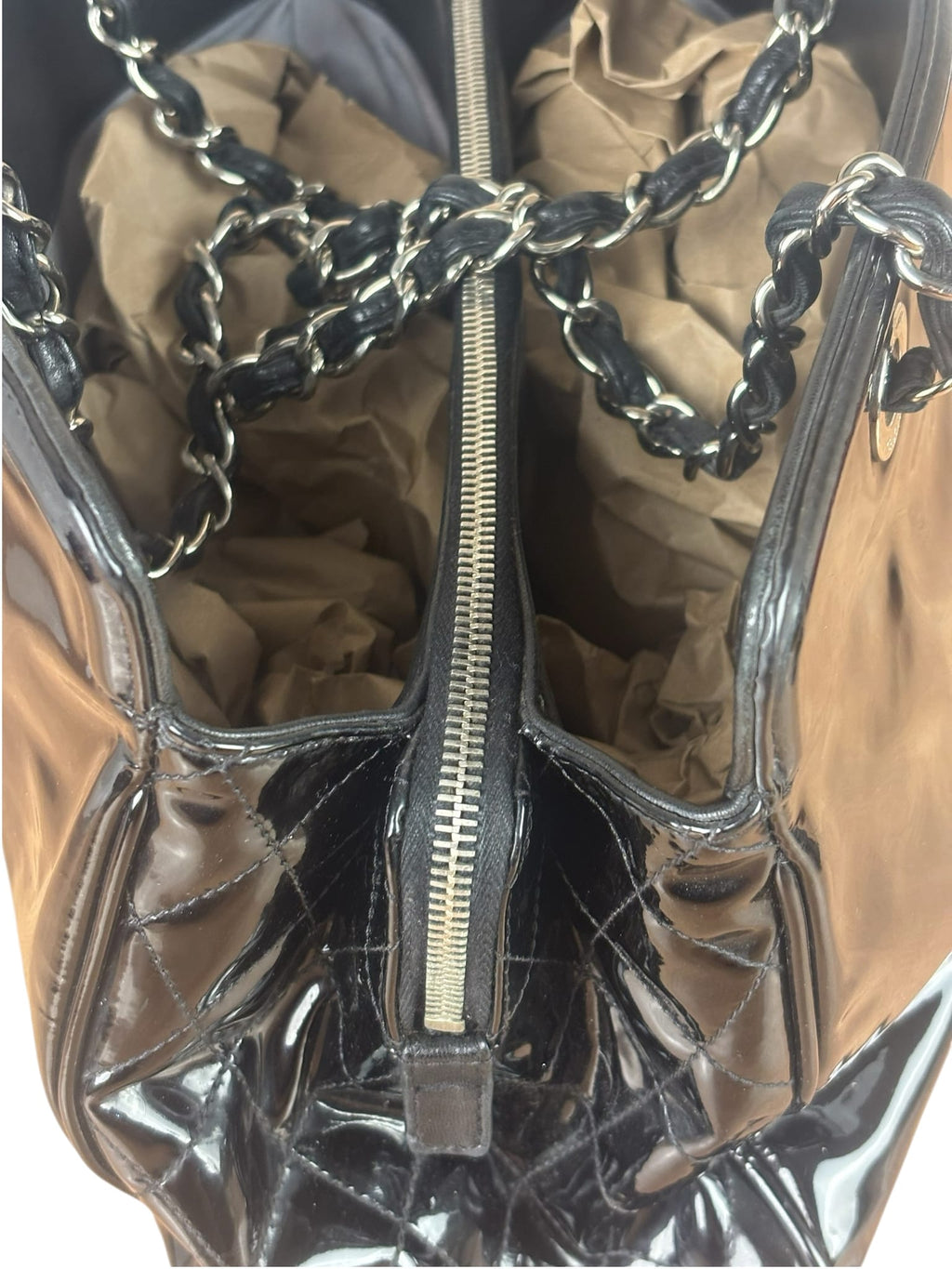 Chanel Black Patent Leather CC Paris -Venice Lipstick Tote 2009
