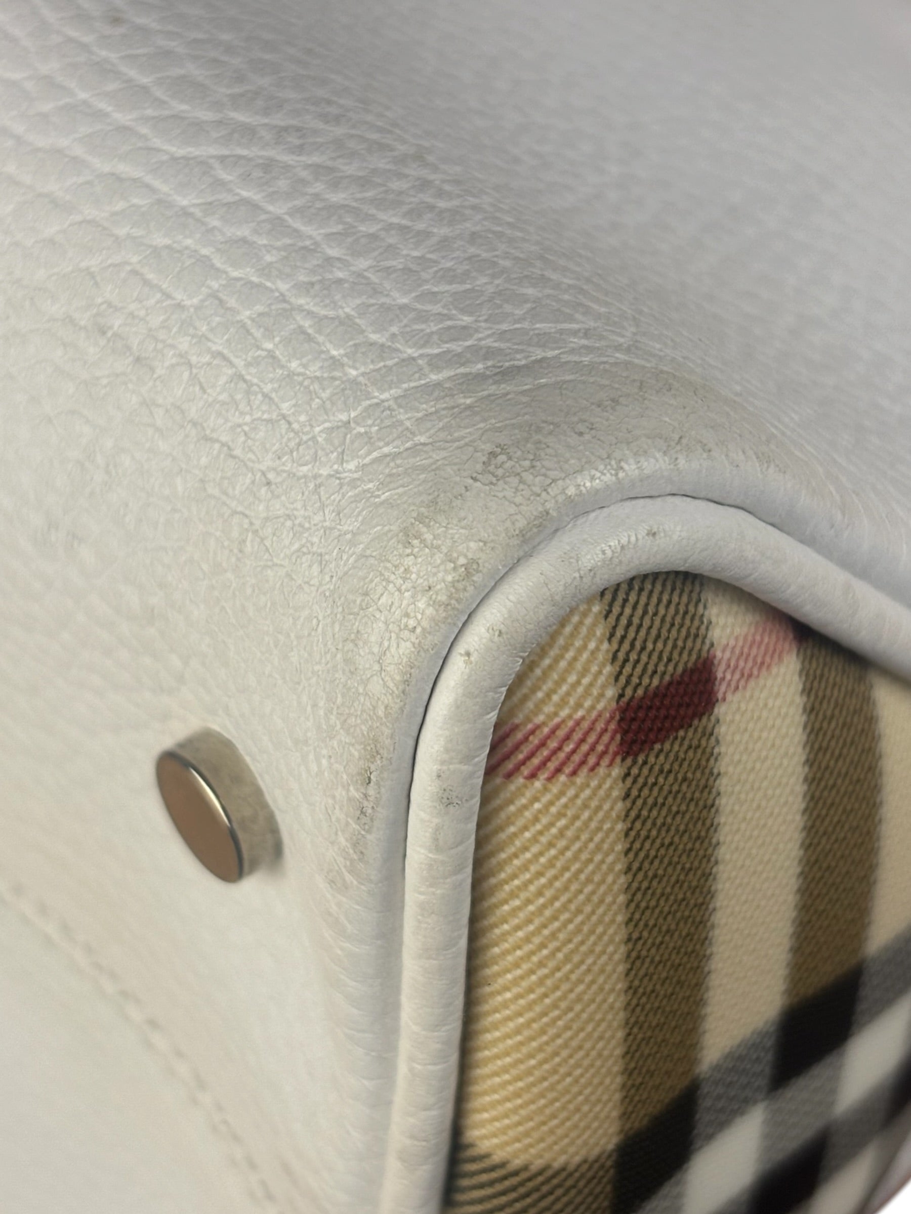 Burberry White Pebbled Leather Shoulder Bag