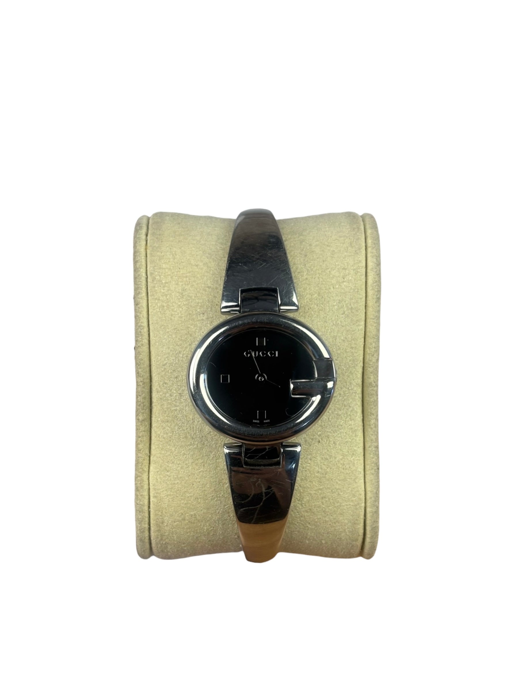 Gucci 134.5 Black Oval G Dial