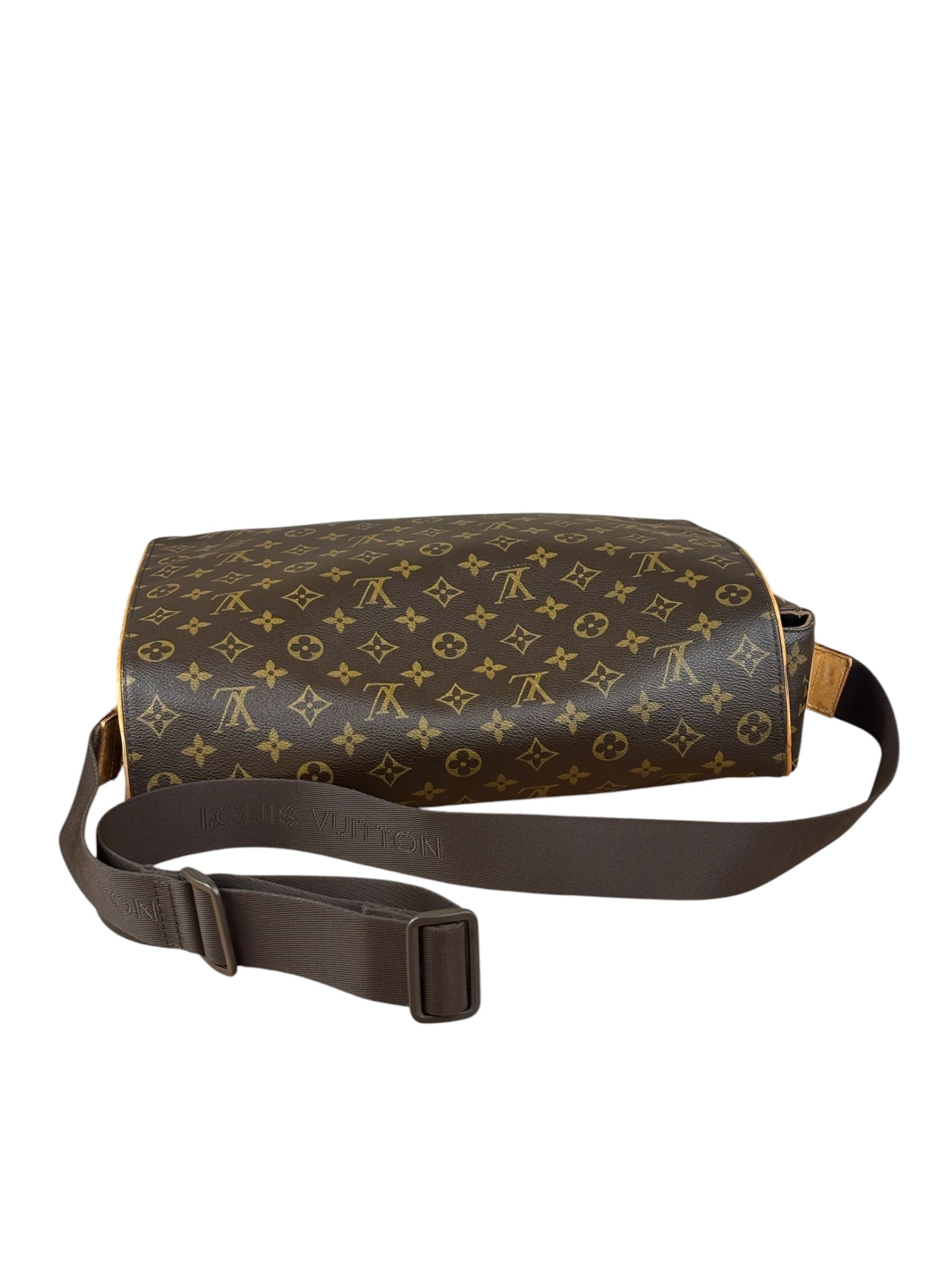 Louis Vuitton Monogram Messenger Bag