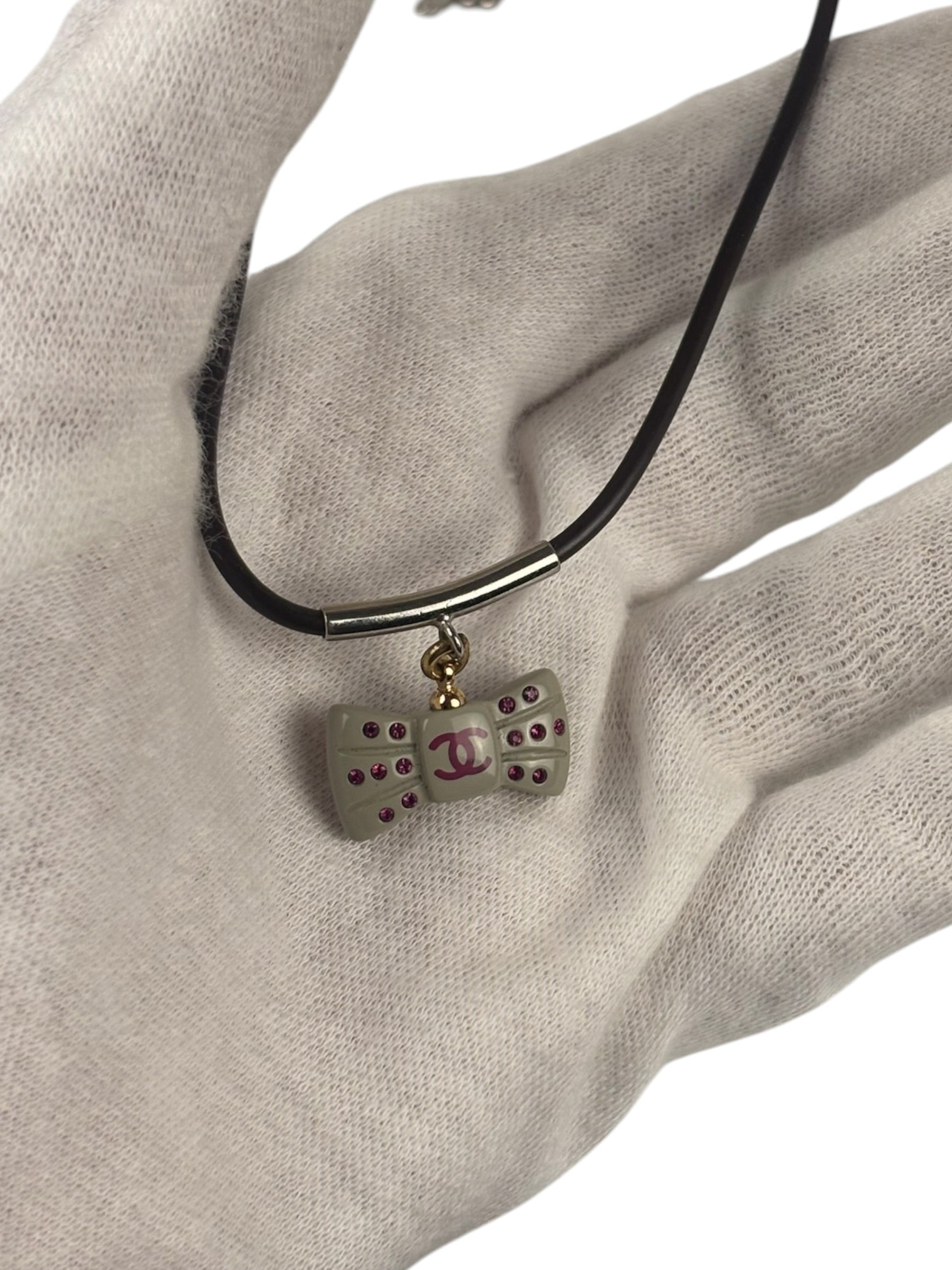 Chanel Vintage Y2K Bow Charm Necklace