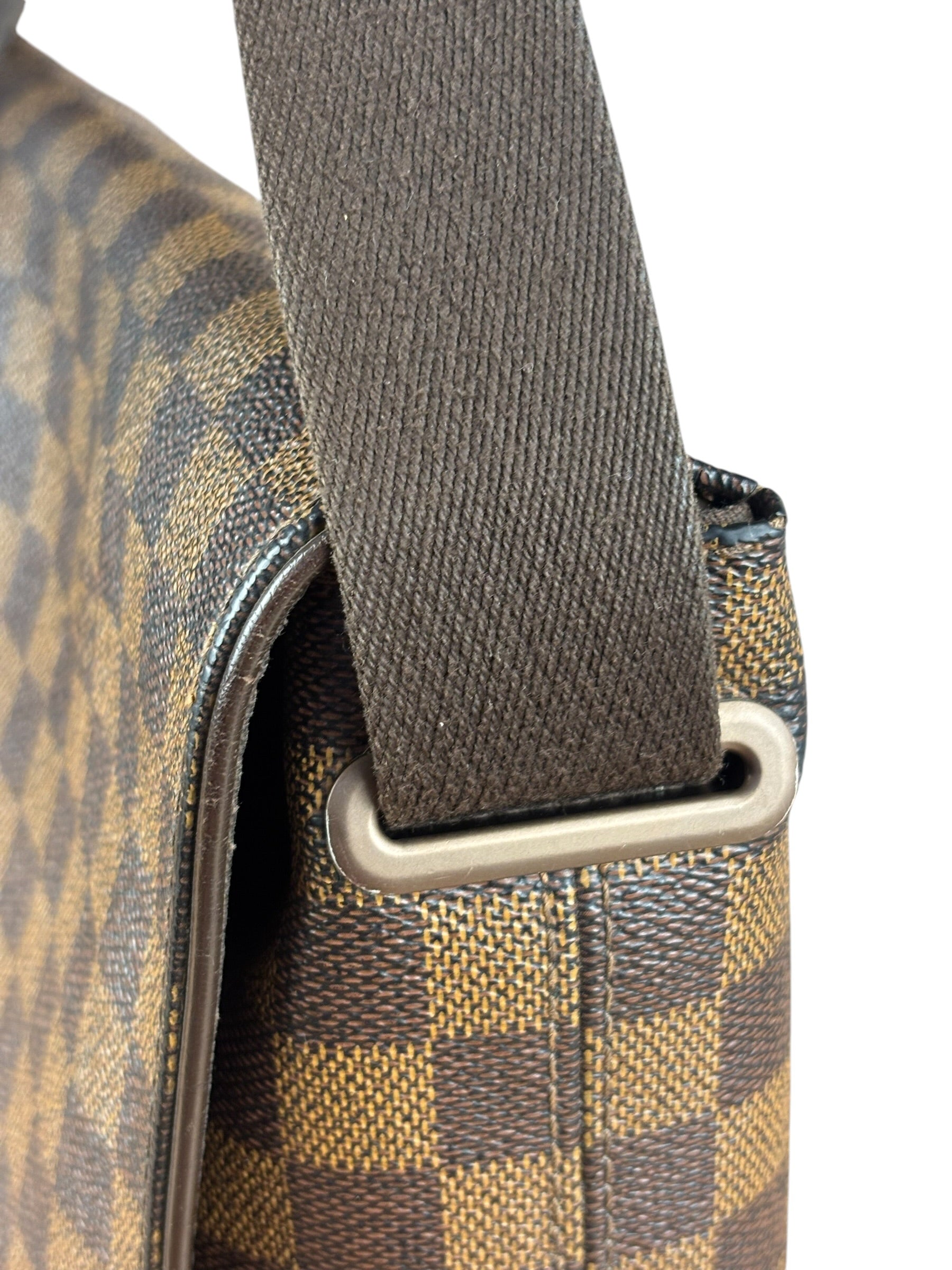 Louis Vuitton Damier Ebene Messenger Shoulder Bag