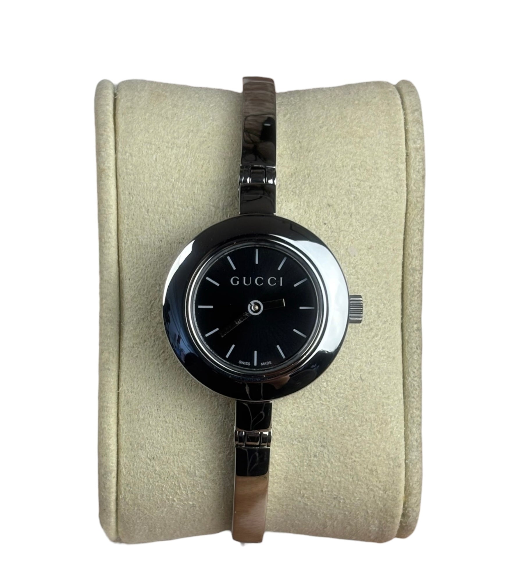 Gucci 105 Round Black Stick Dial Bangle