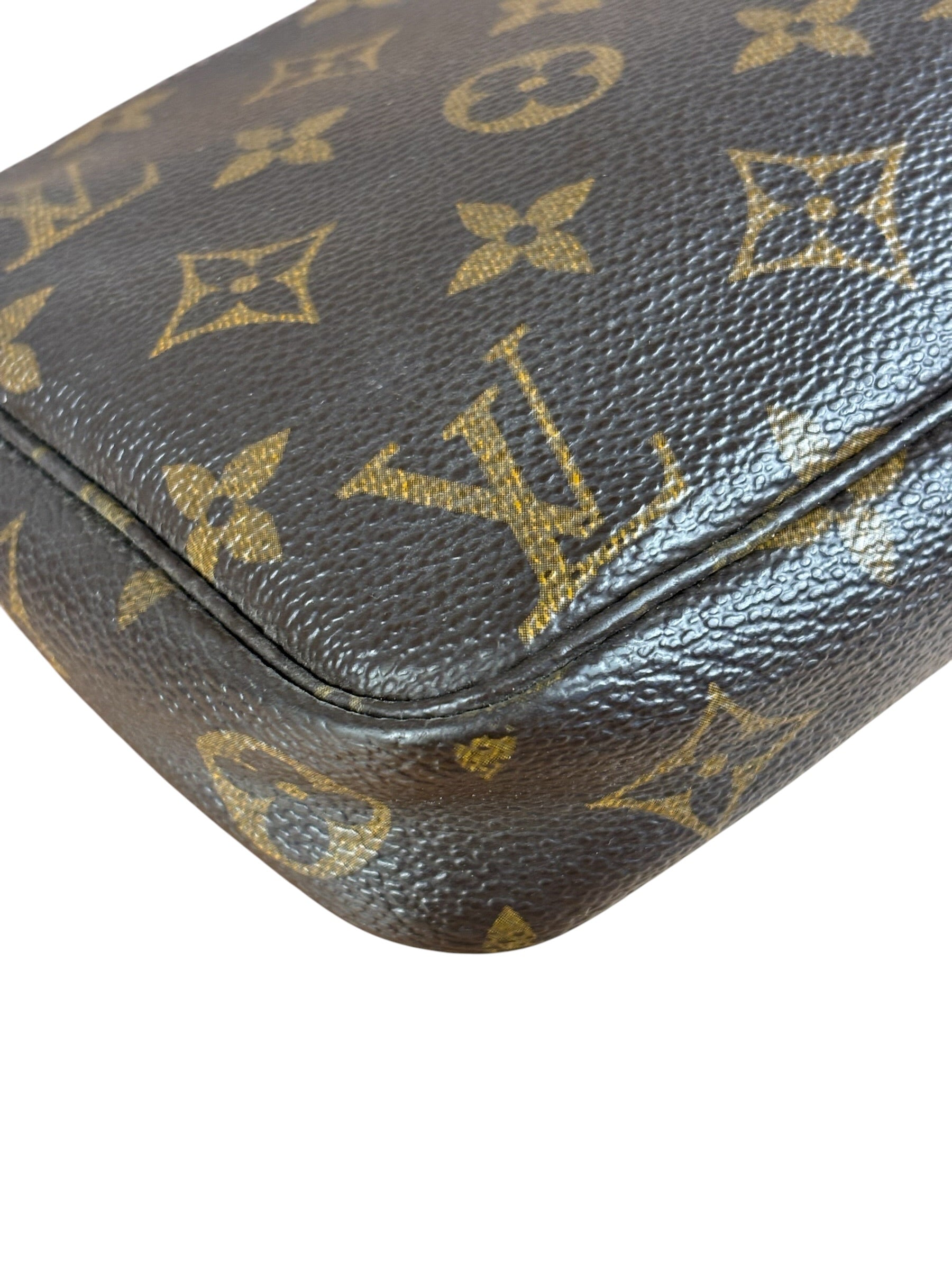 Louis Vuitton Monogram Pochette