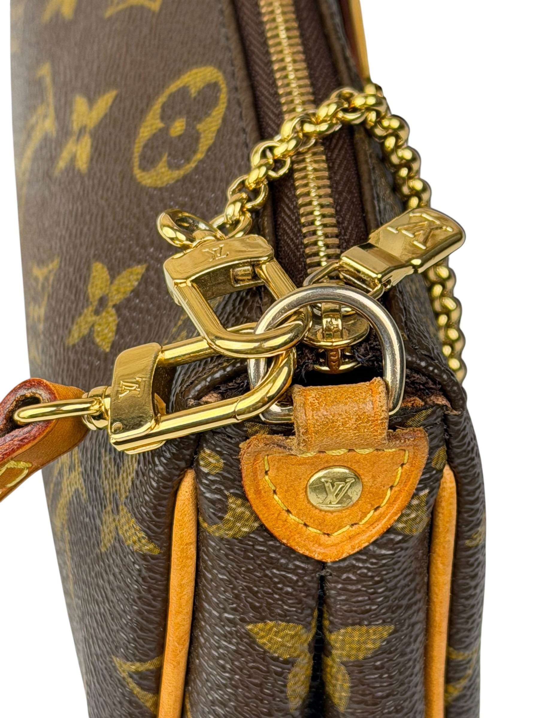Louis Vuitton Monogram Chain Eva Pochette