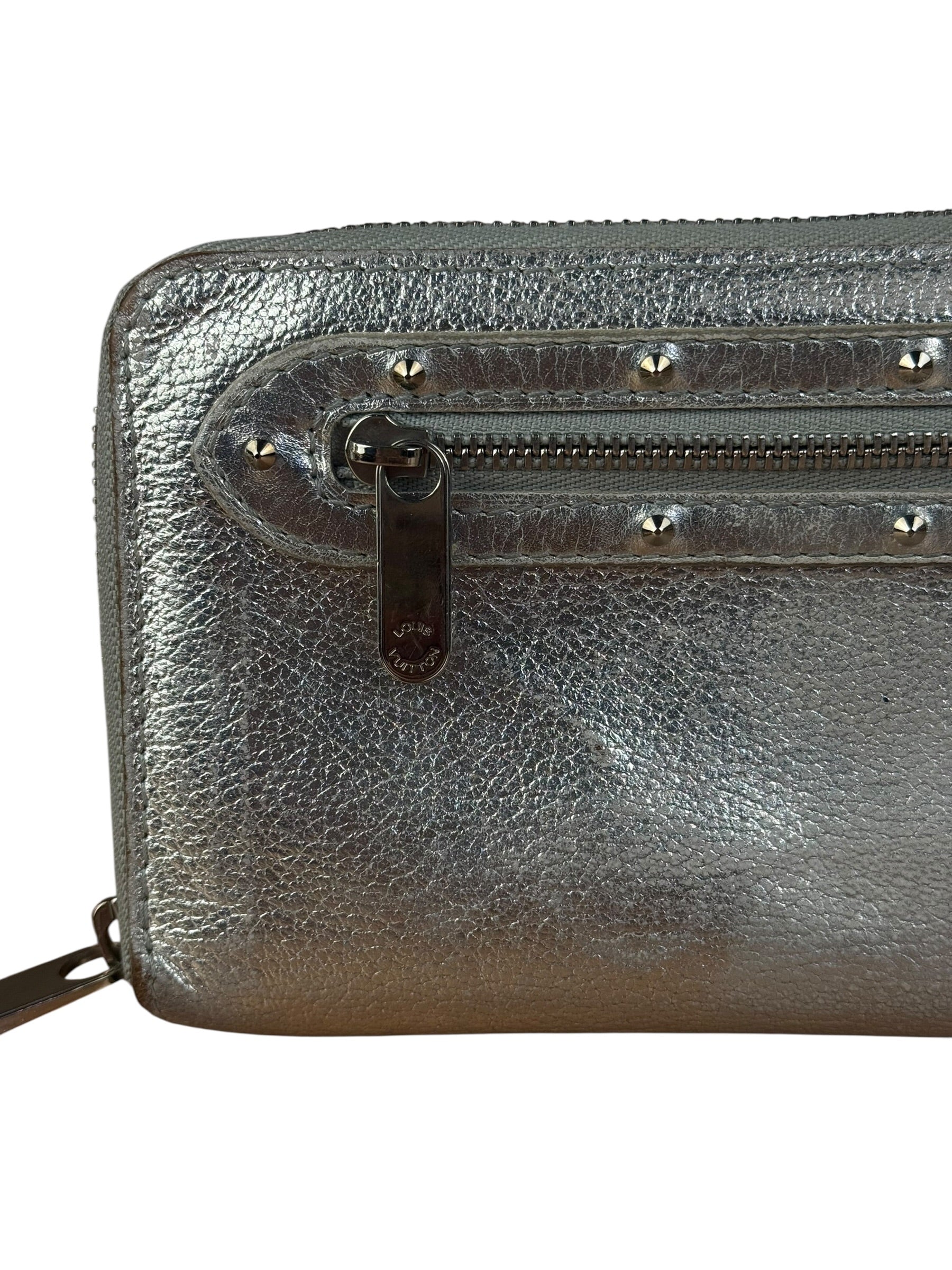 Louis Vuitton Vintage Suhali Silver Leather Zippy Wallet