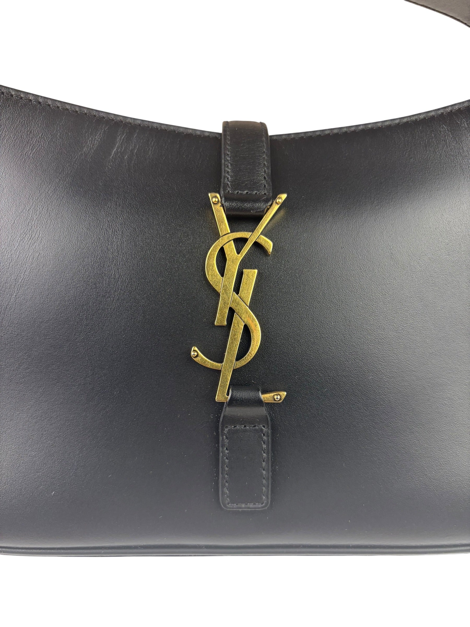 Yves Saint Laurent Black Leather Le 5 À 7 Hobo Bag