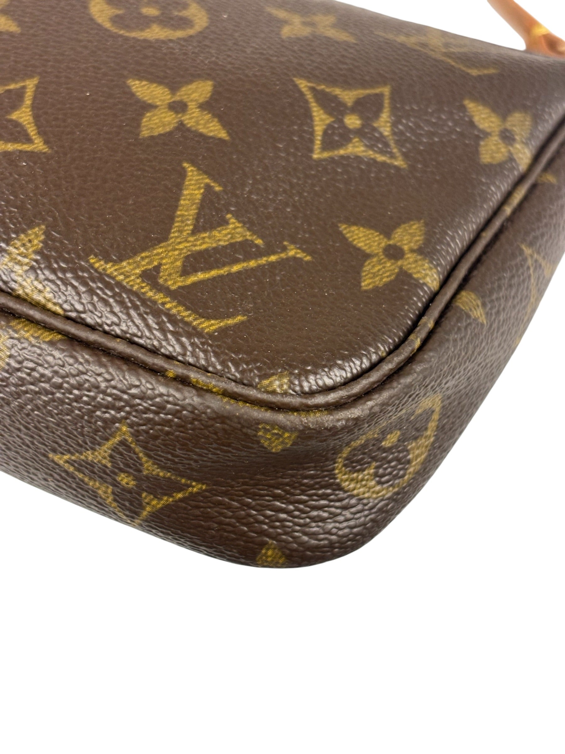 Louis Vuitton Vintage Monogram Pochette