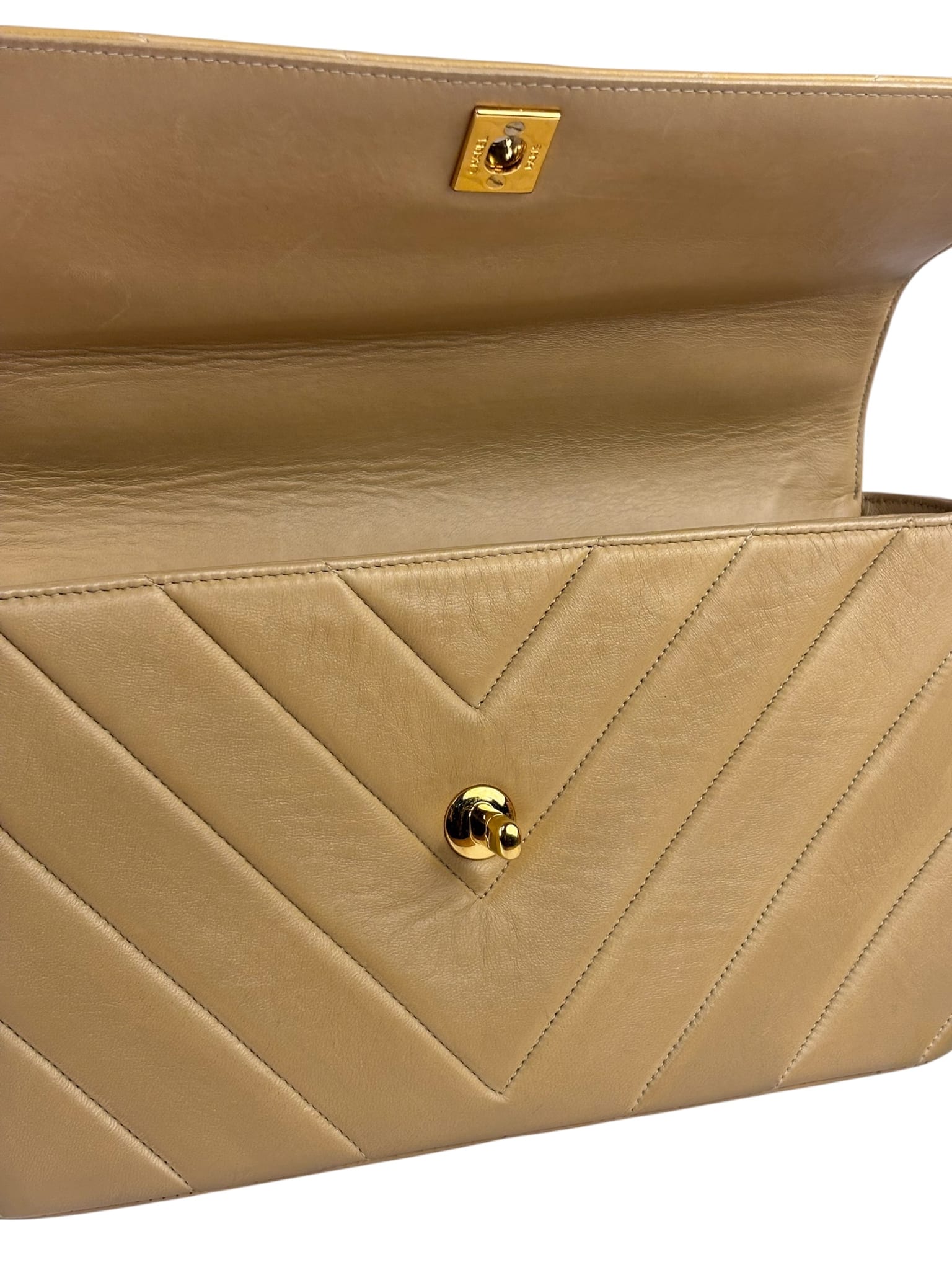 Chanel Vintage Beige Lambskin Chevron Coco Handle Flap Two-Way Bag 1991