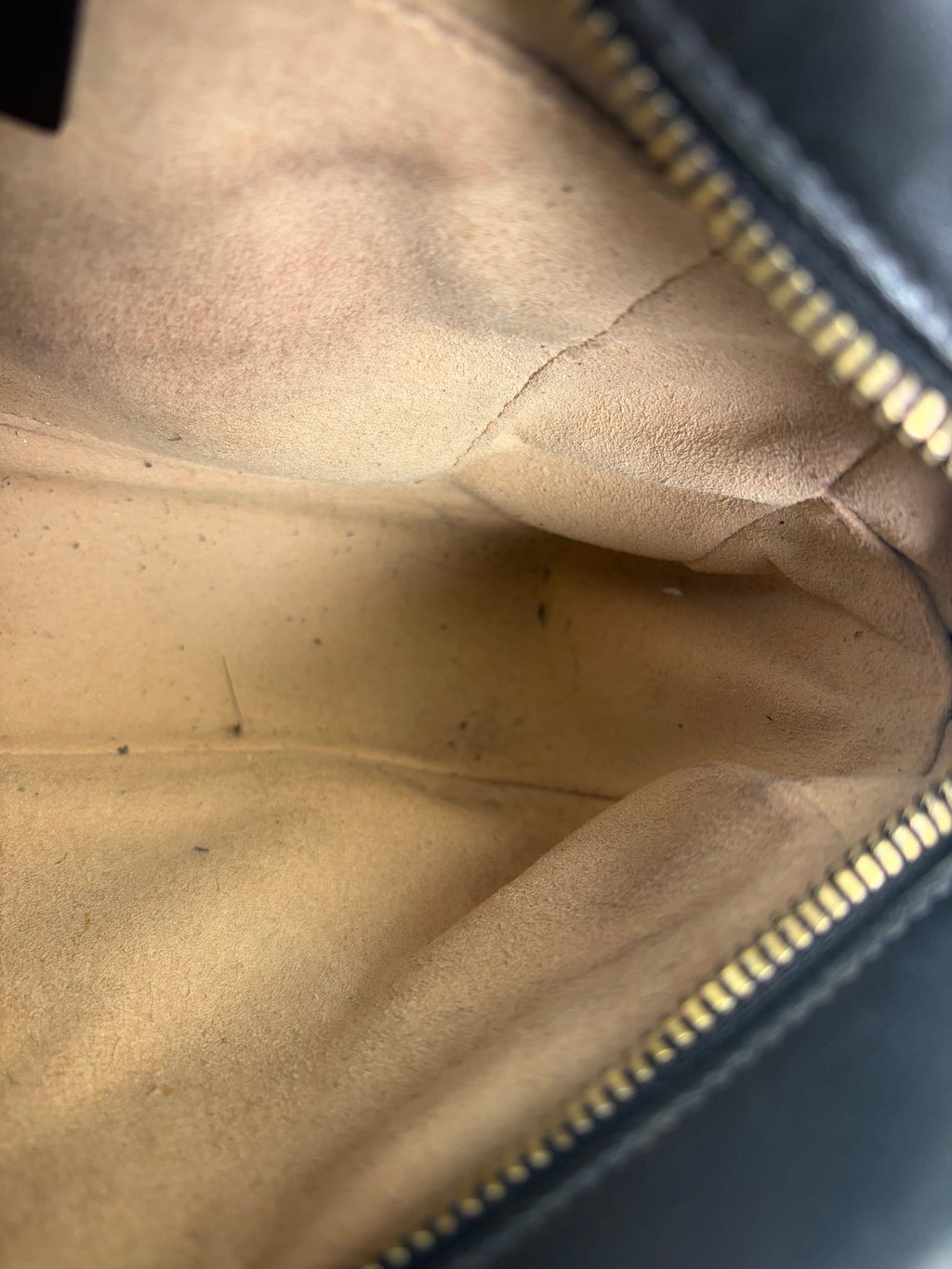 Gucci Black Leather Mormont Matelassè Camera Bag