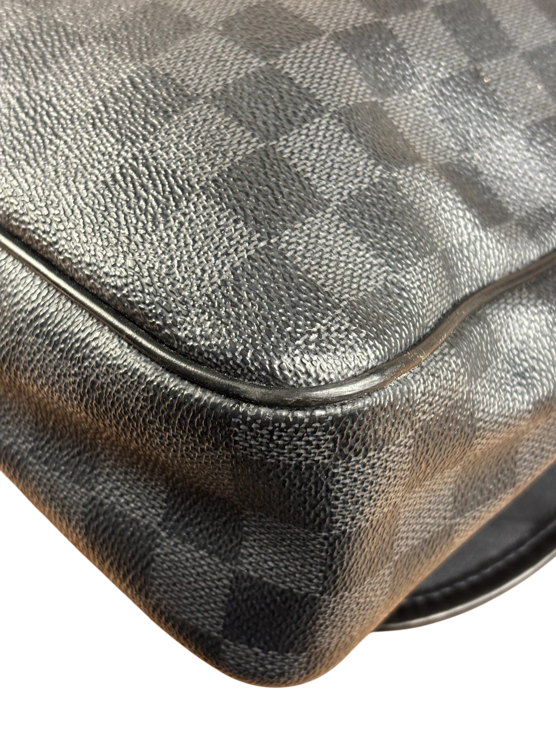 Louis Vuitton Damier Graphite Daniel Messenger Bag