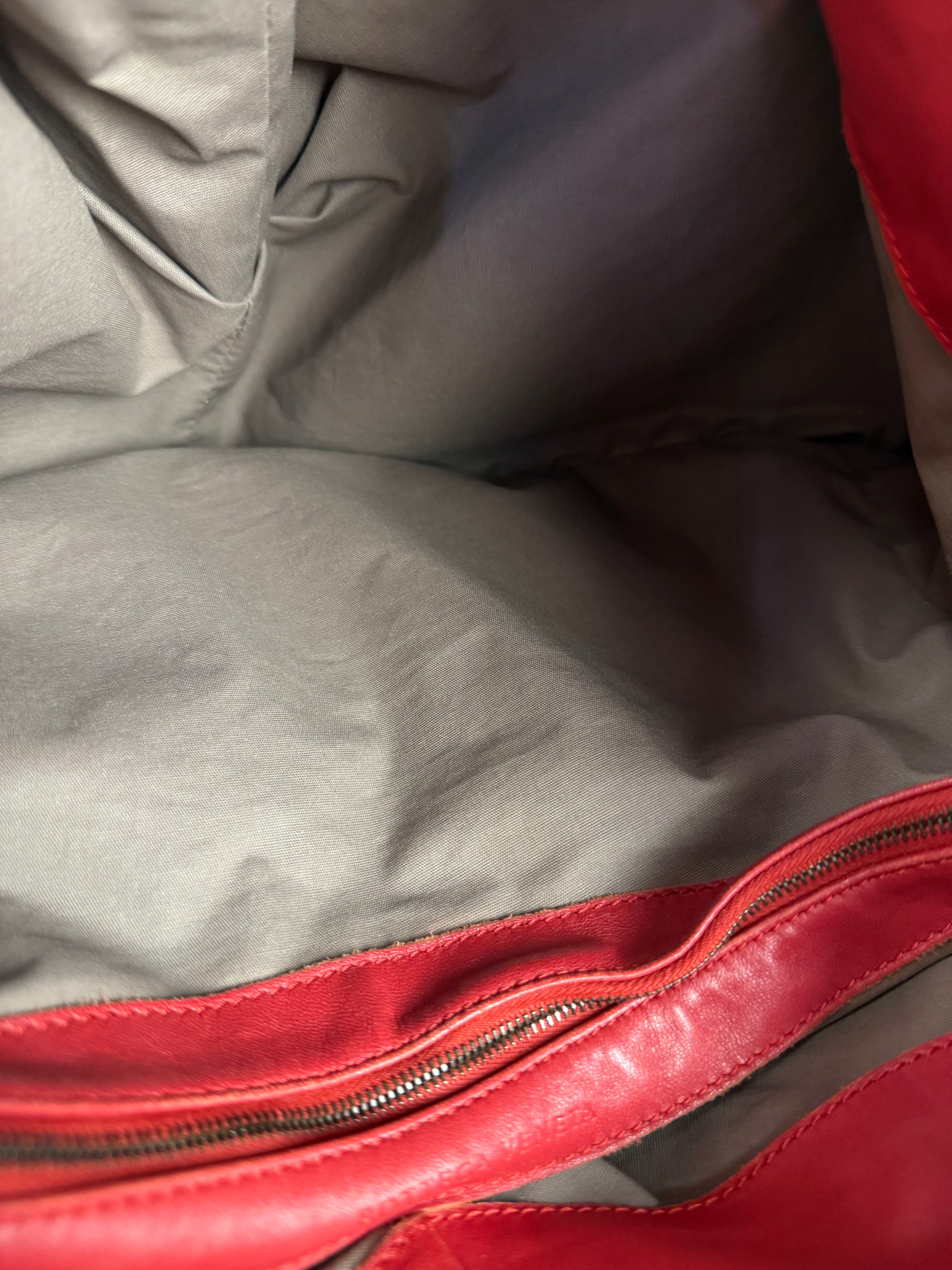 Bottega Veneta Vintage Red Hobo Aquilone Fortune Cookie Shoulder Bag