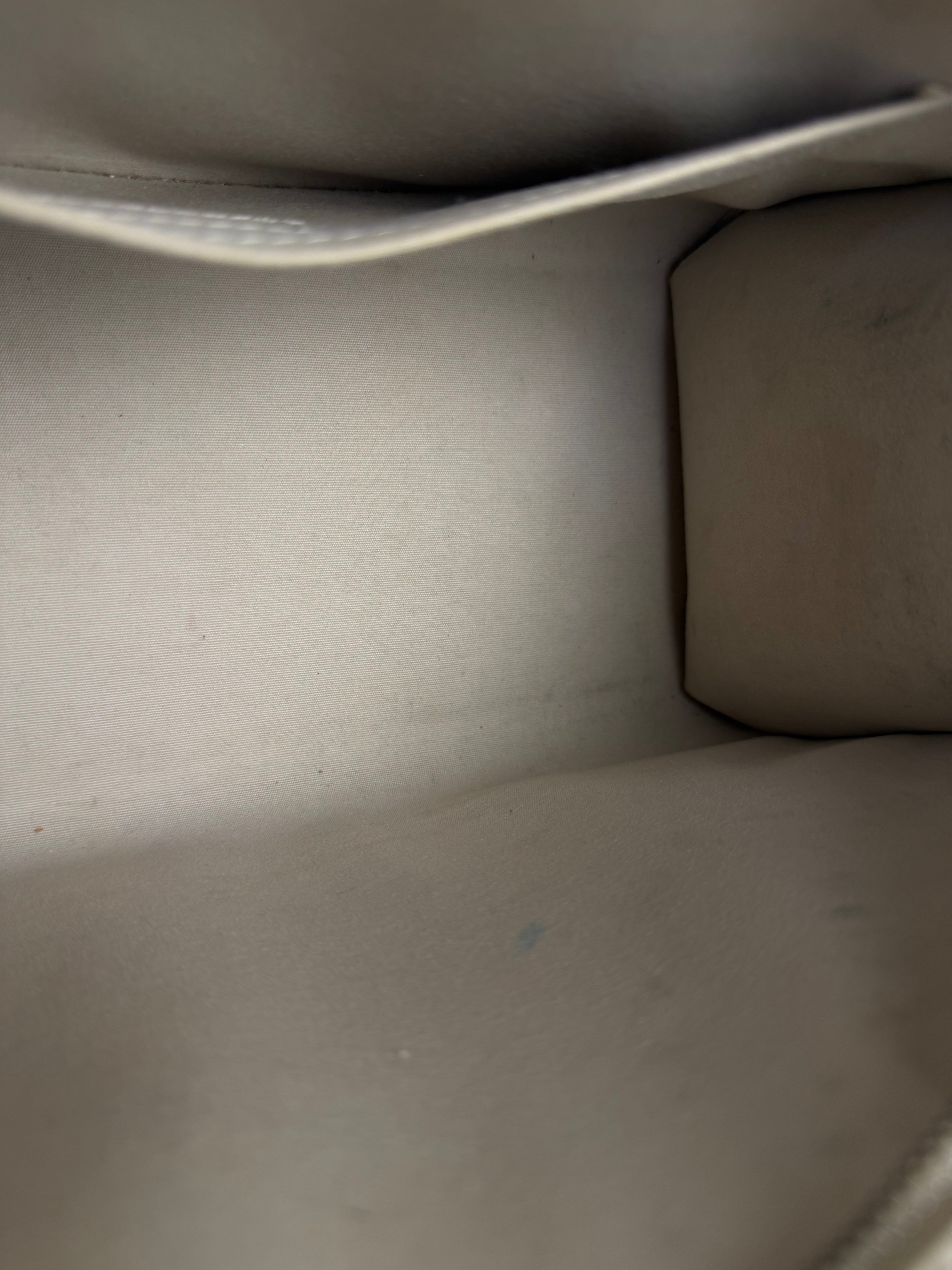 Louis Vuitton White Epi Madeleine PM Handbag