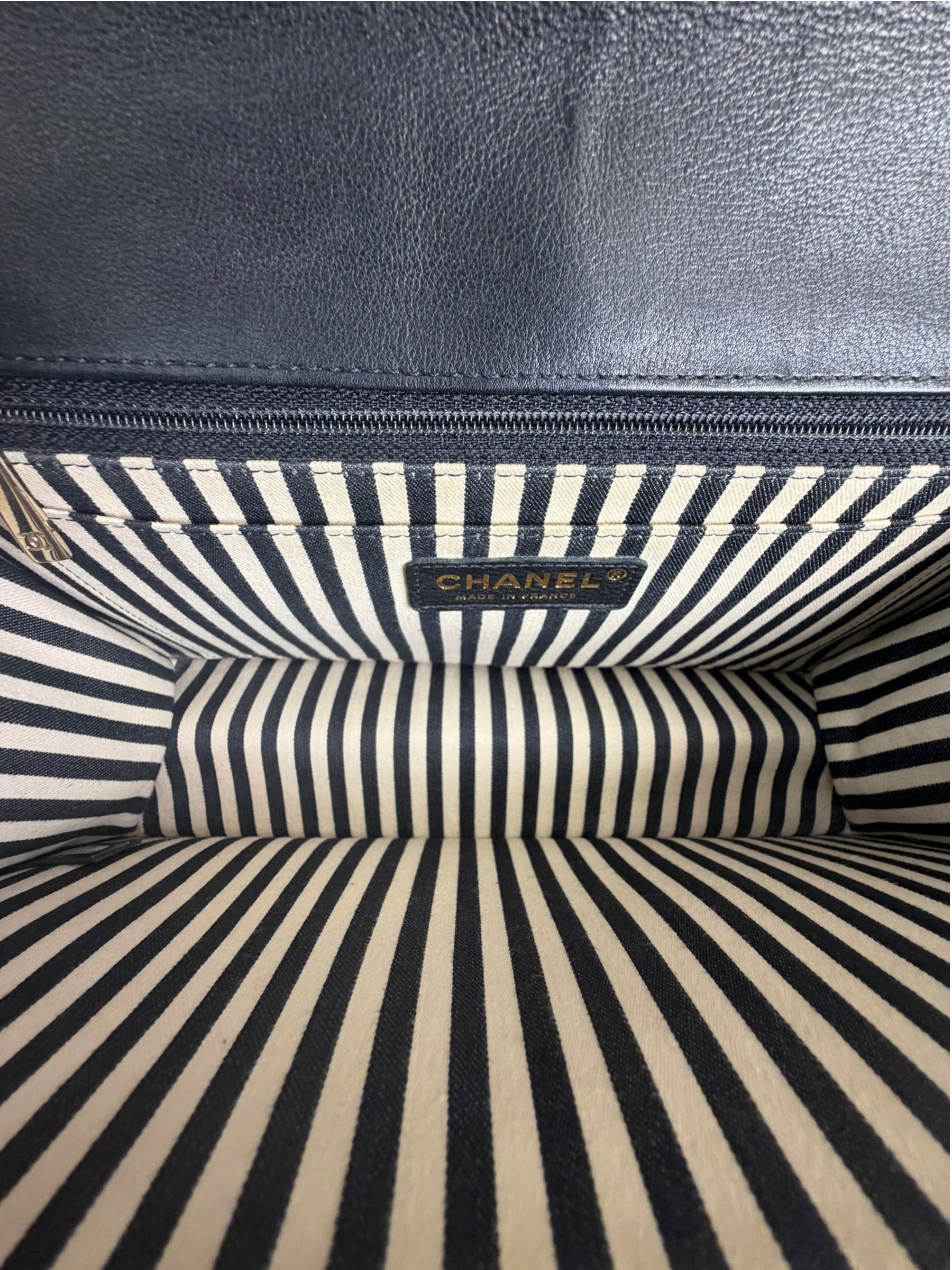 Chanel Black Calfskin Chevron Envelop Flap Bag 2019
