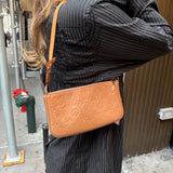 Louis Vuitton Monogram Vernis Pochette Beige