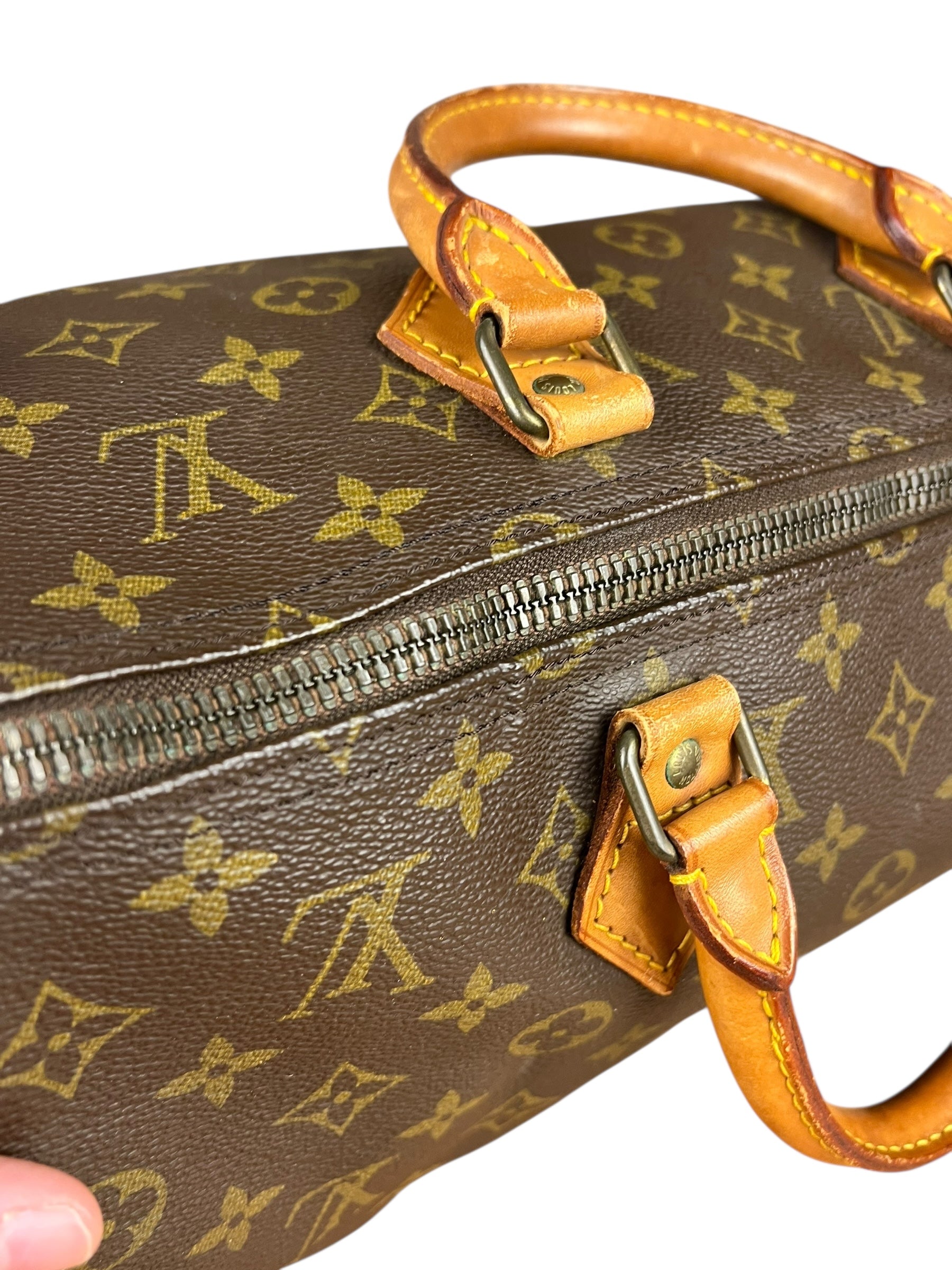 Louis Vuitton Monogram Speedy 35