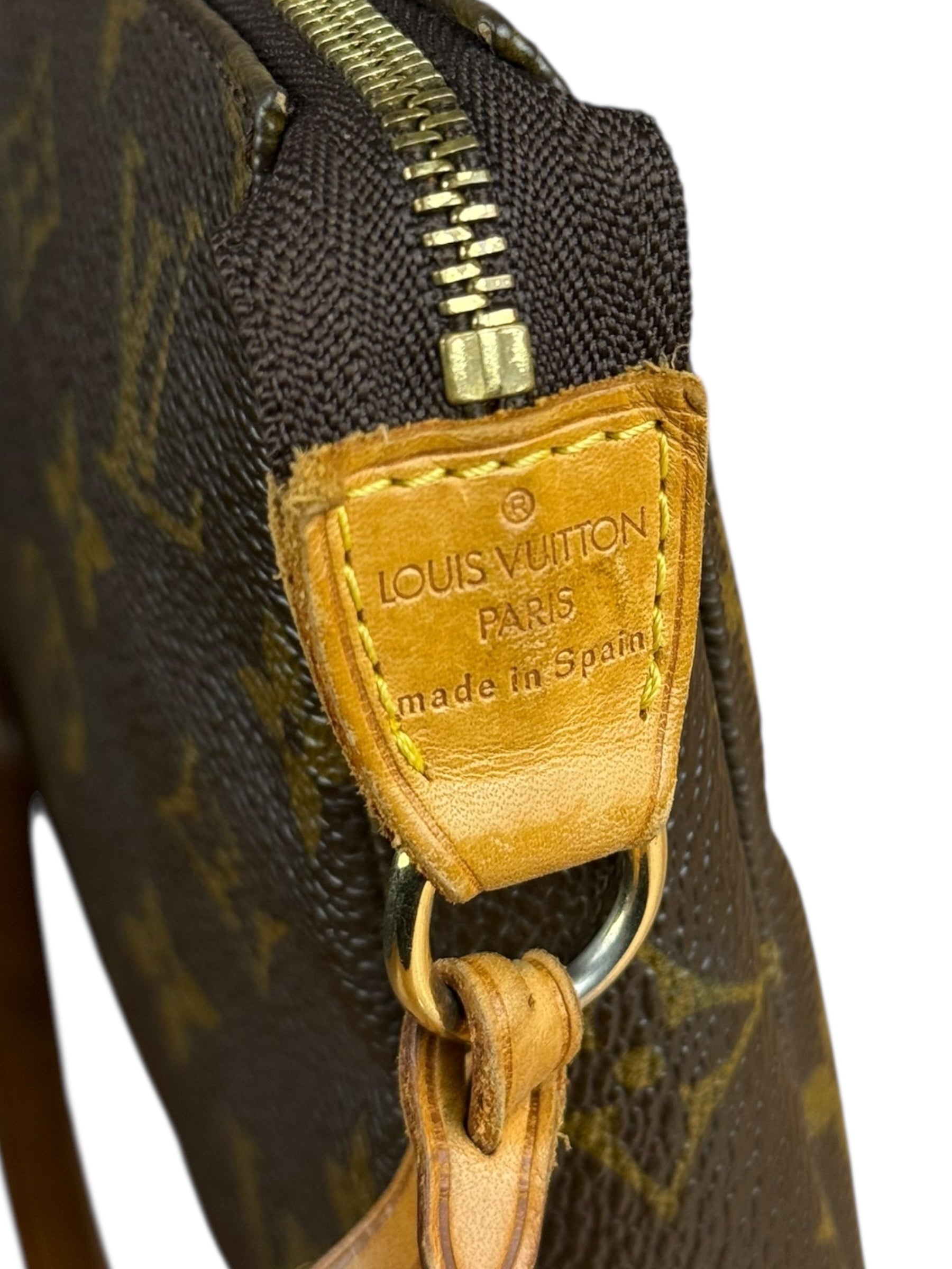 Louis Vuitton Monogram Pochette