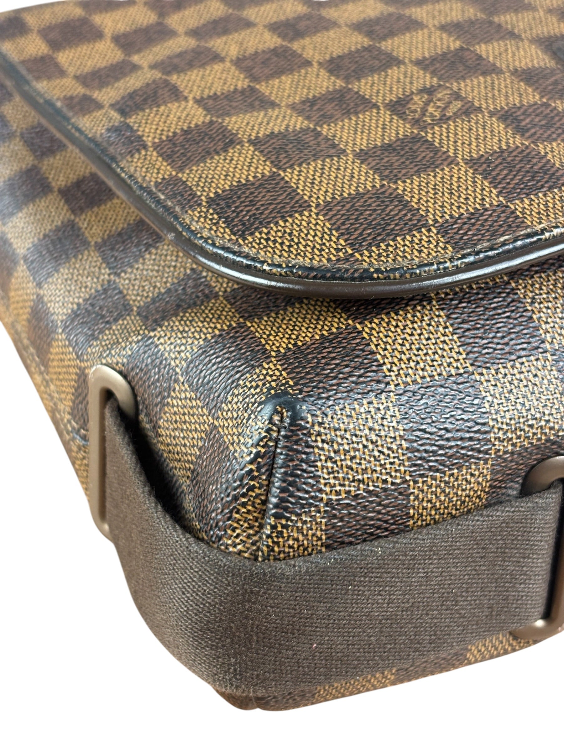 Louis Vuitton Damier Ebene Messenger Shoulder Bag