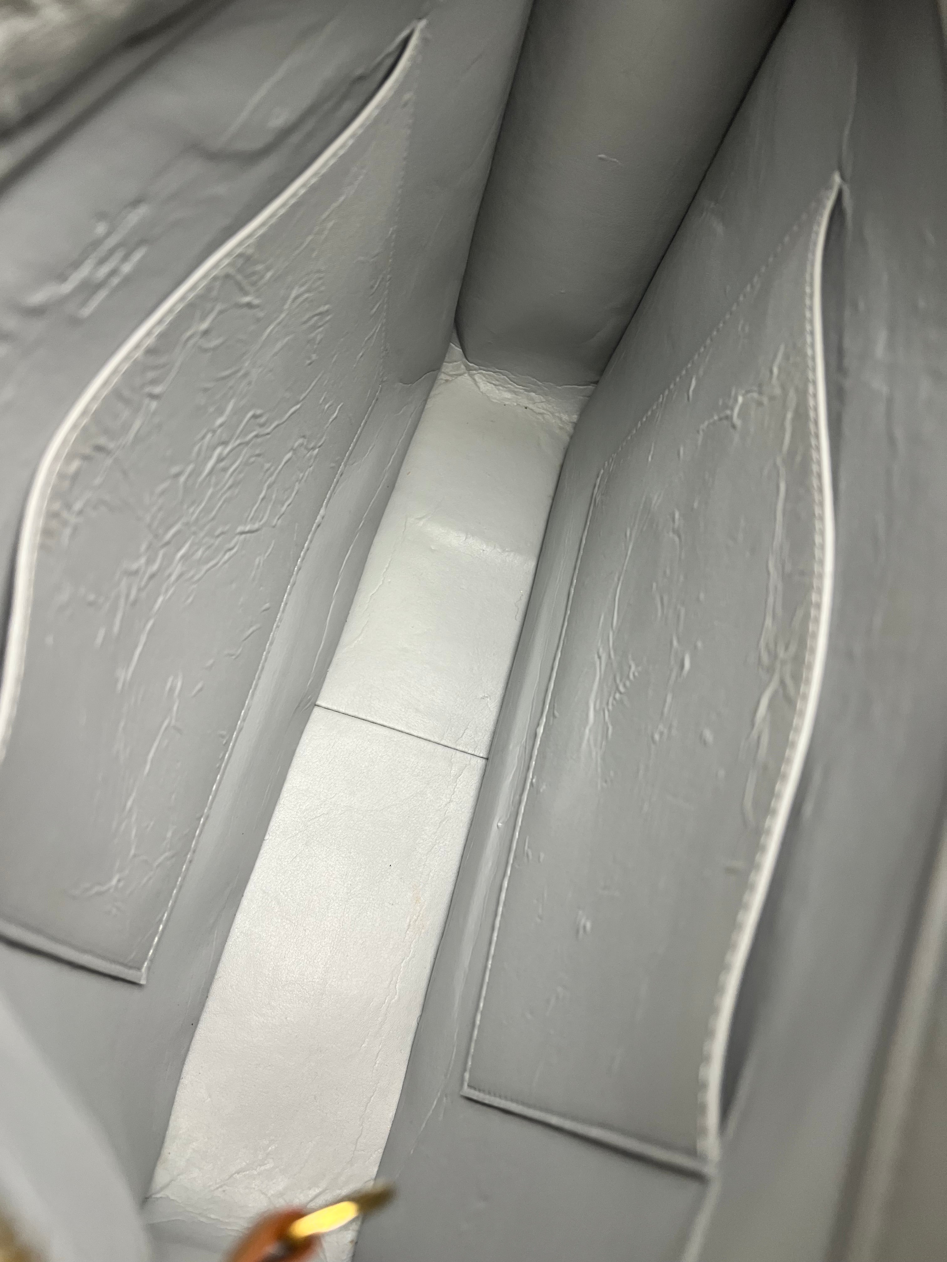 Louis Vuitton Vernis Monogram Columbus Handbag