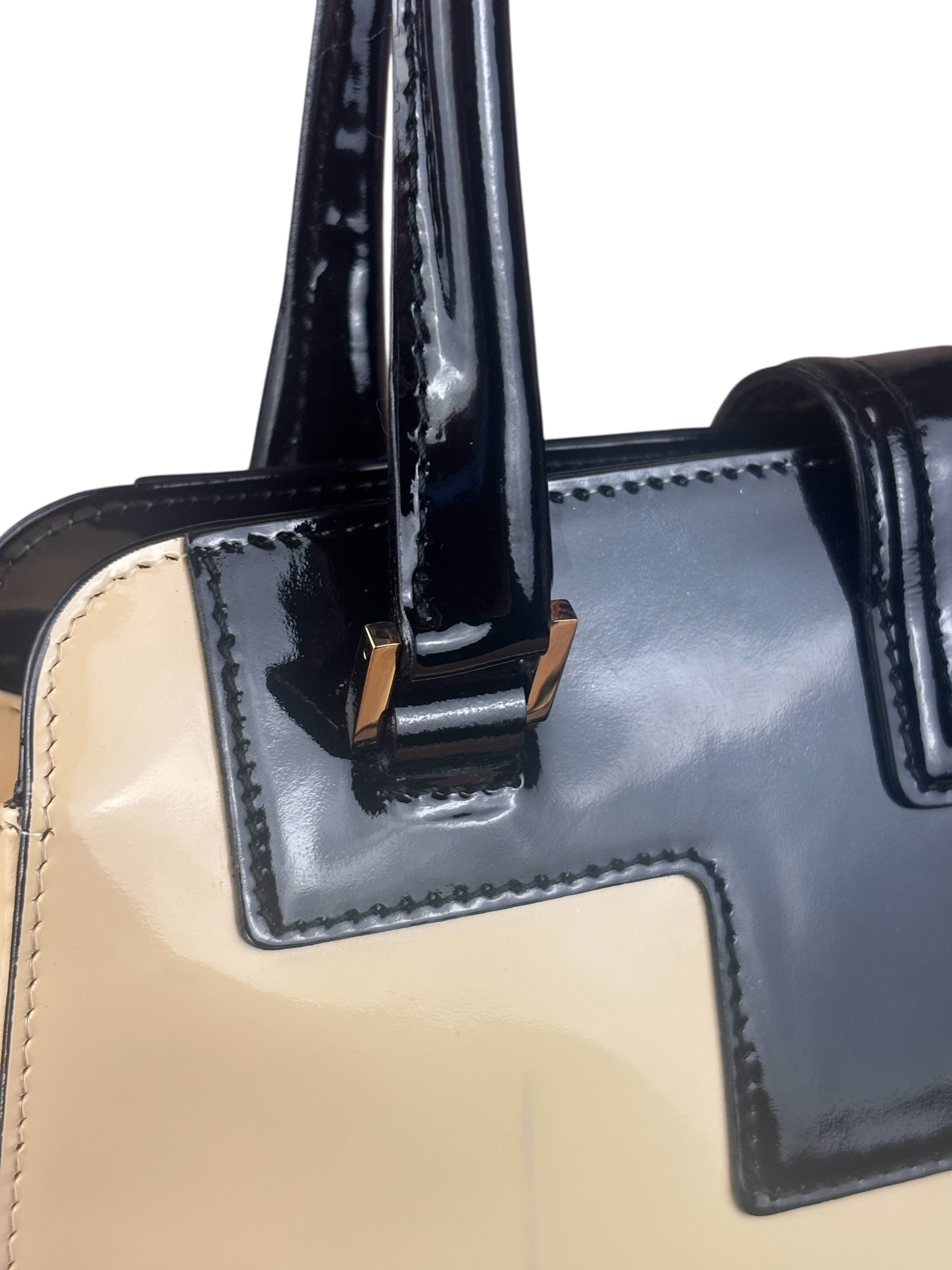 Gucci Cream/Beige Patent Leather Square Hand Bag