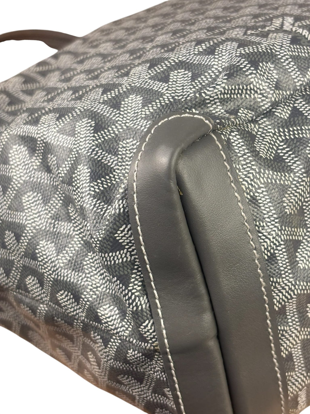 Goyard Grey Leather Bellechasse Medium Tote