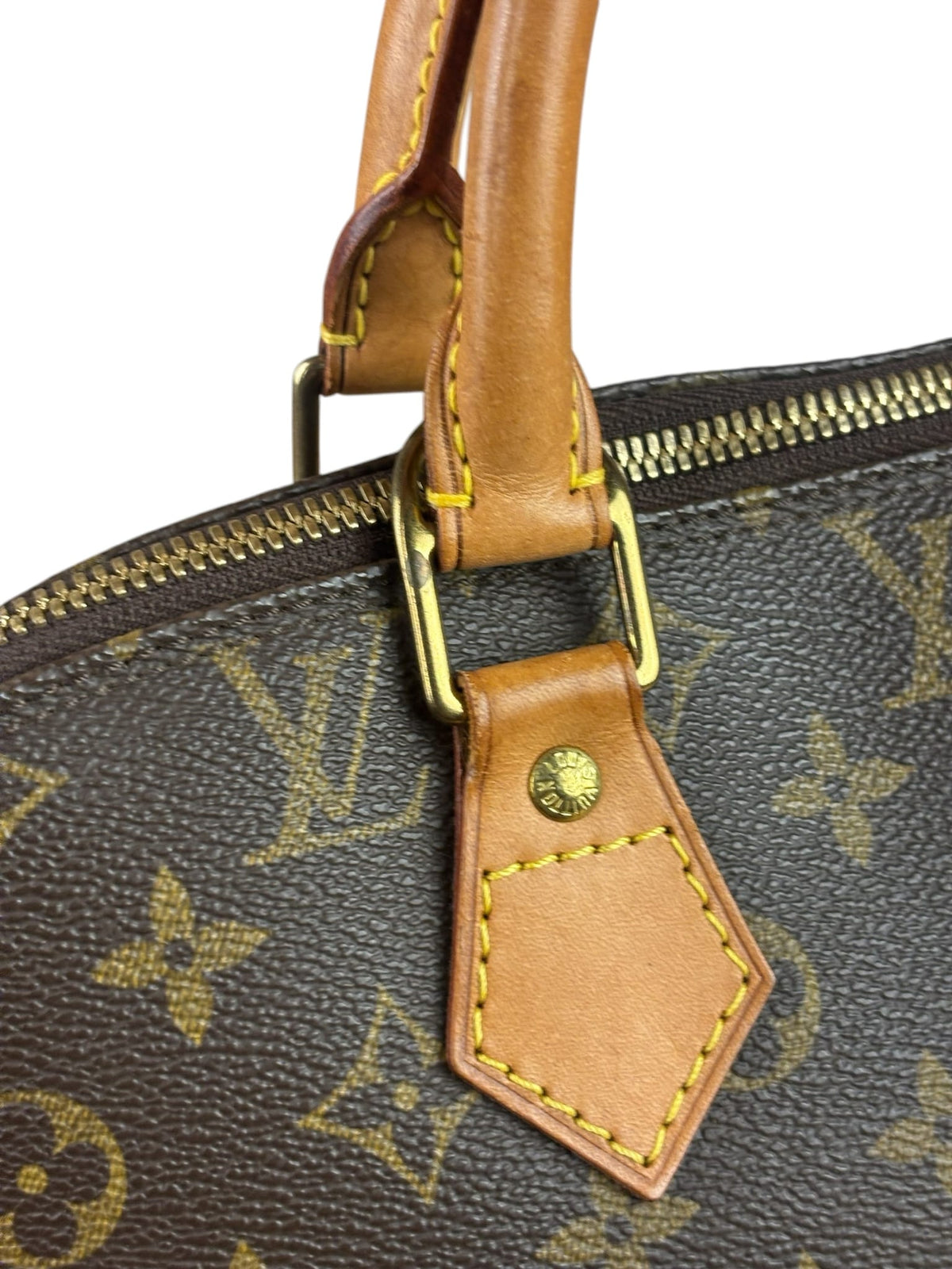 Louis Vuitton Monogram Alma Handbag MM