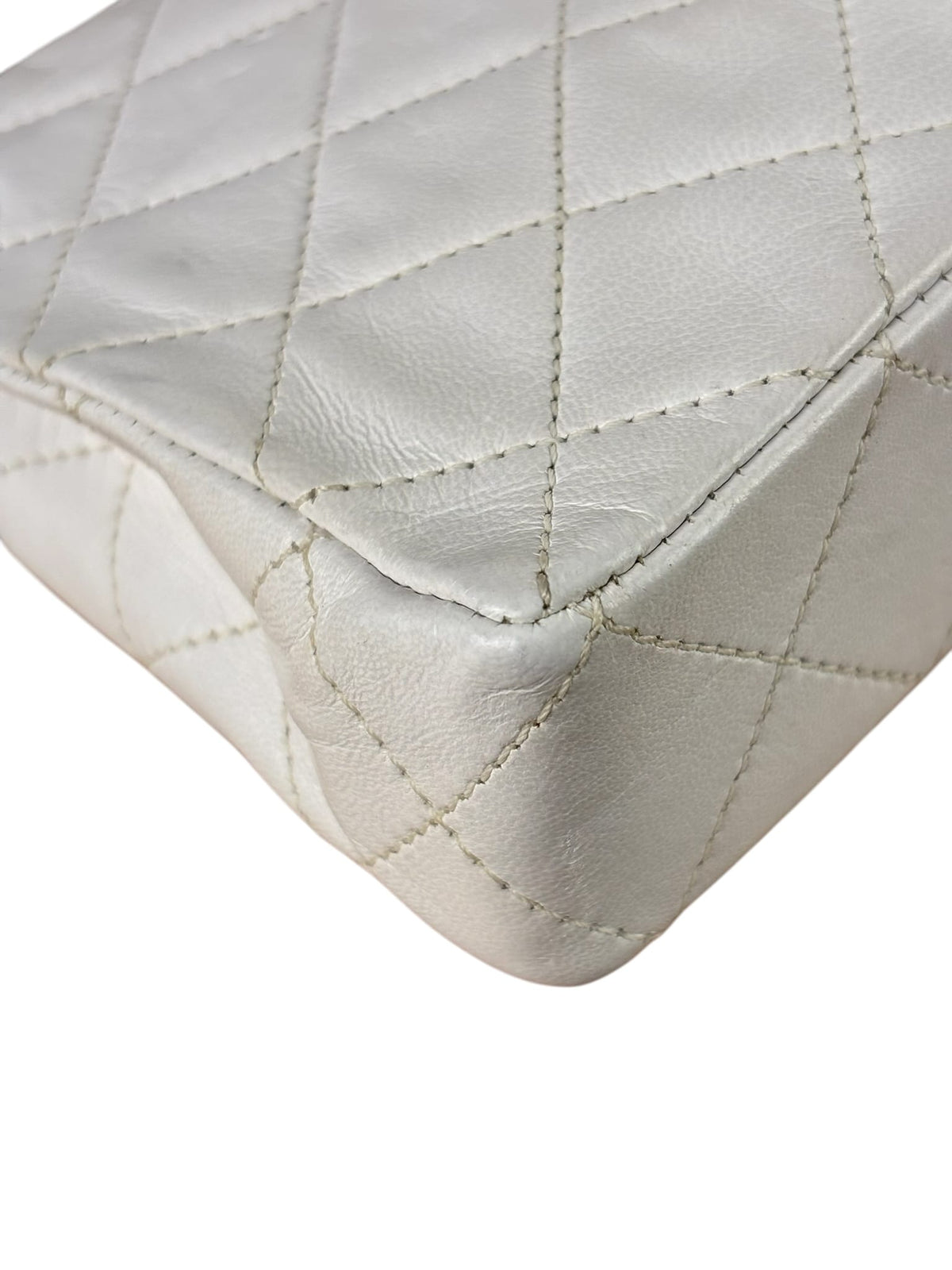 Chanel Vintage White Quilted Leather Flap Bag 1986