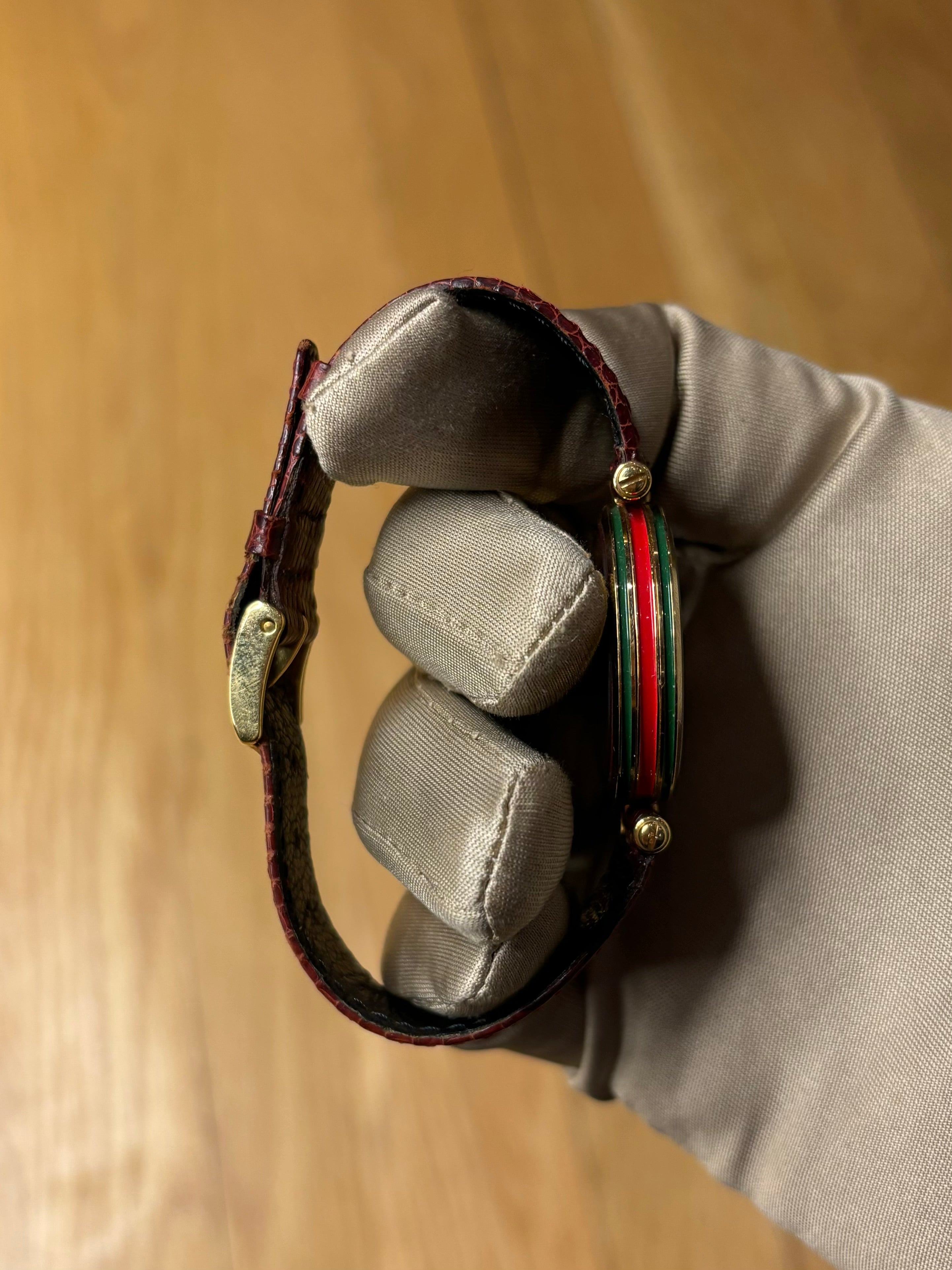 Gucci White & Red Circle Dial Red Strap