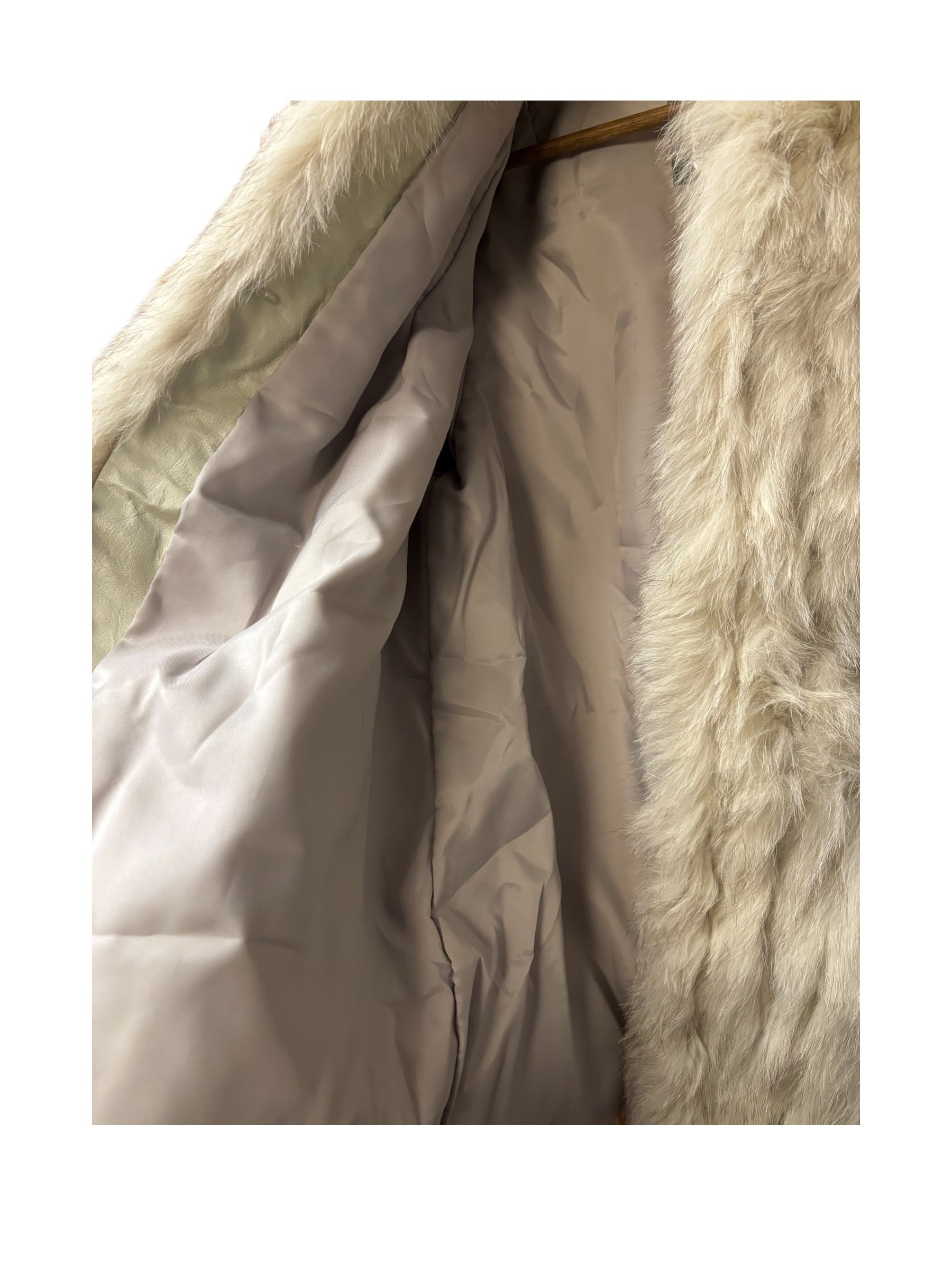 Vintage Off-White Saga Fox Fur Coat