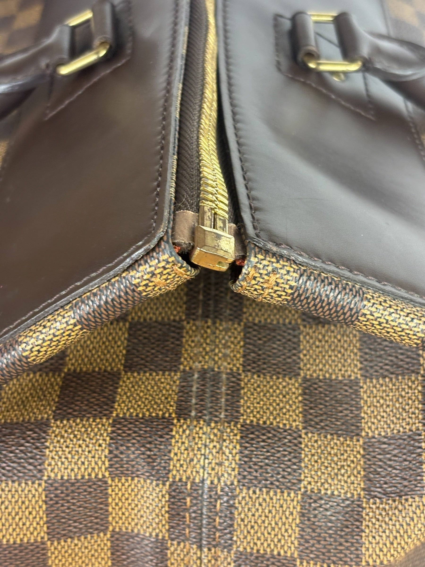 Louis Vuitton Damier Ebene Greenwich Travel Handbag GM